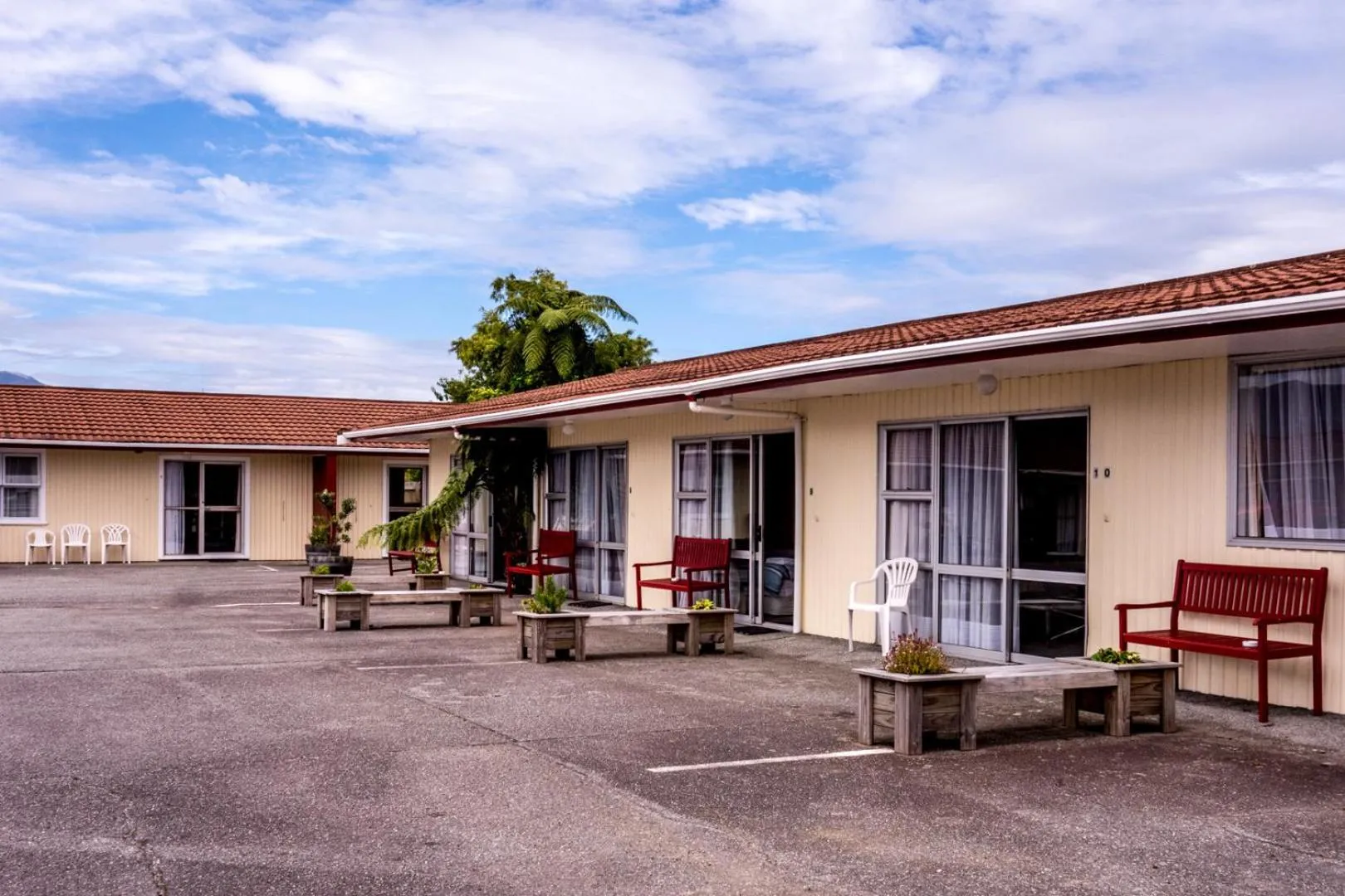 Balcony/Terrace in Ascot Motor Lodge