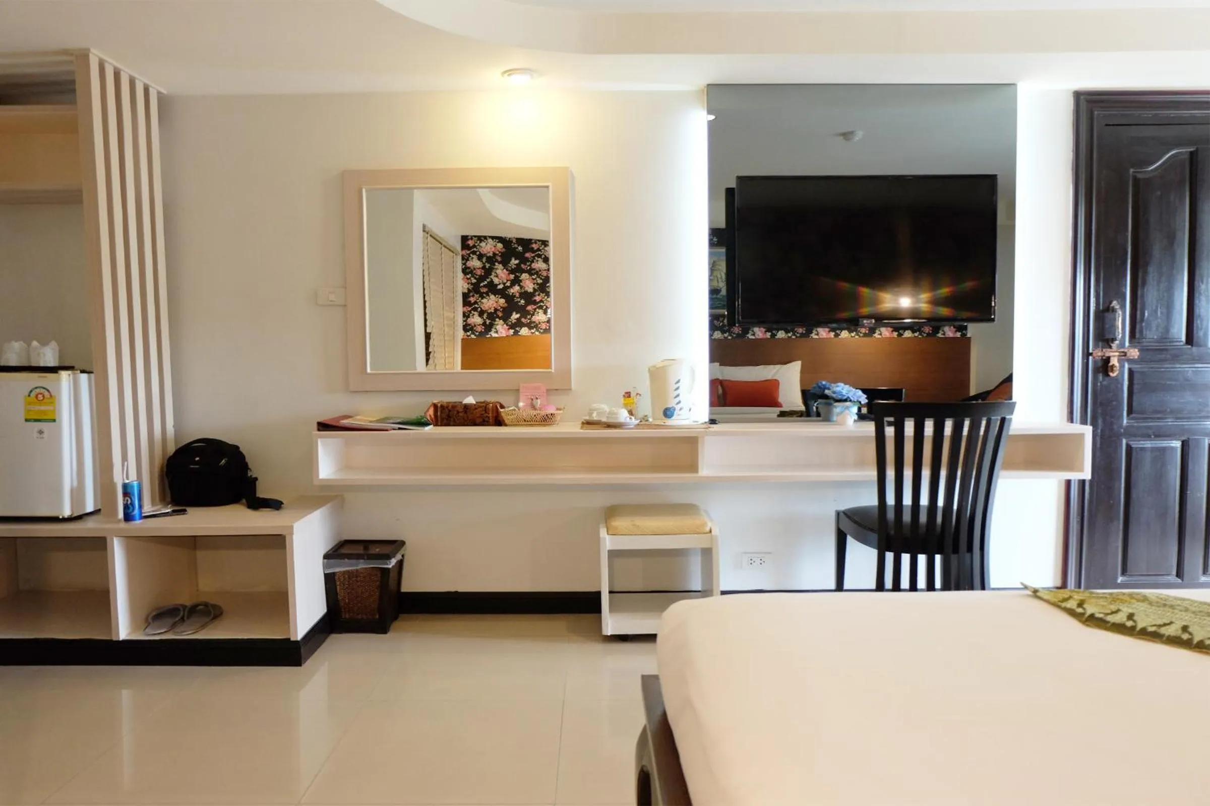 Coffee/tea facilities in Grand Hill Resort and Spa