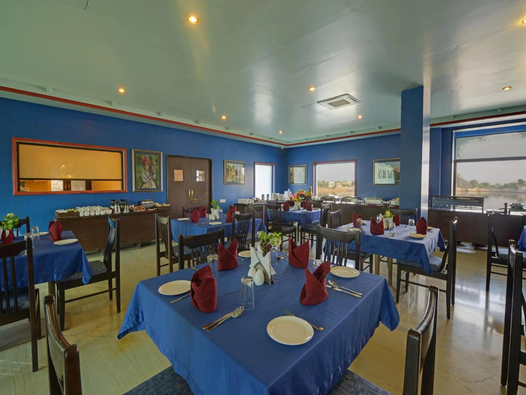 Food and drinks in jüSTa Lake Nahargarh Palace, Chittorgarh