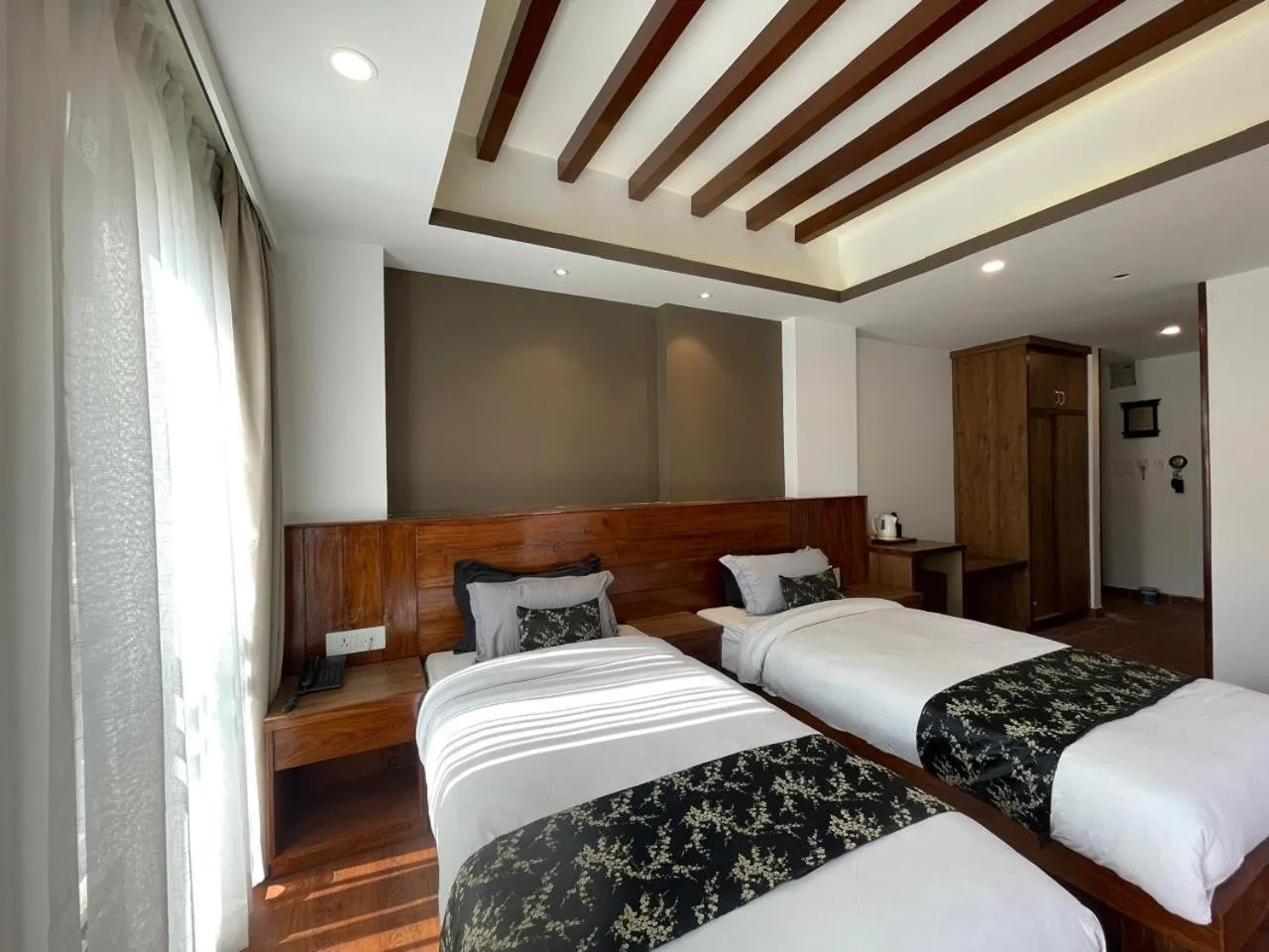 Bedroom, Bed in Ambassador Garden Home