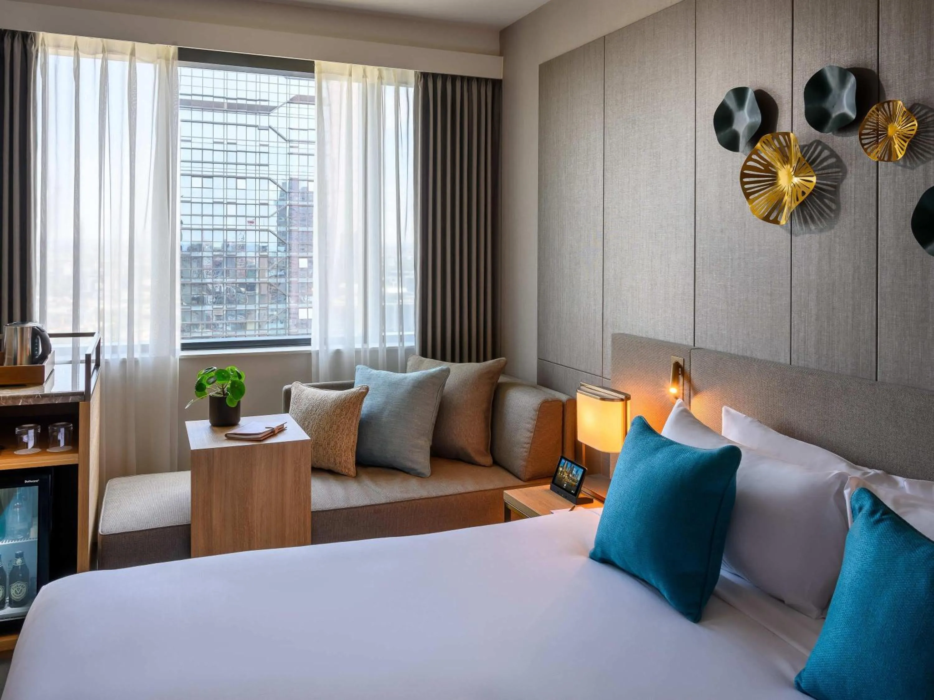 Bedroom, Bed in Novotel Melbourne Central