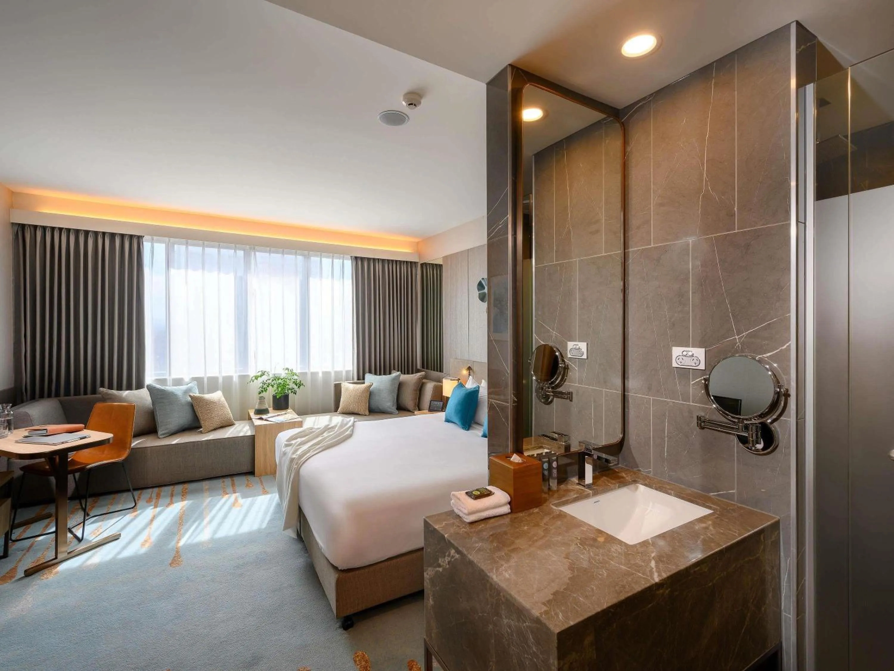 Bedroom, Bed in Novotel Melbourne Central