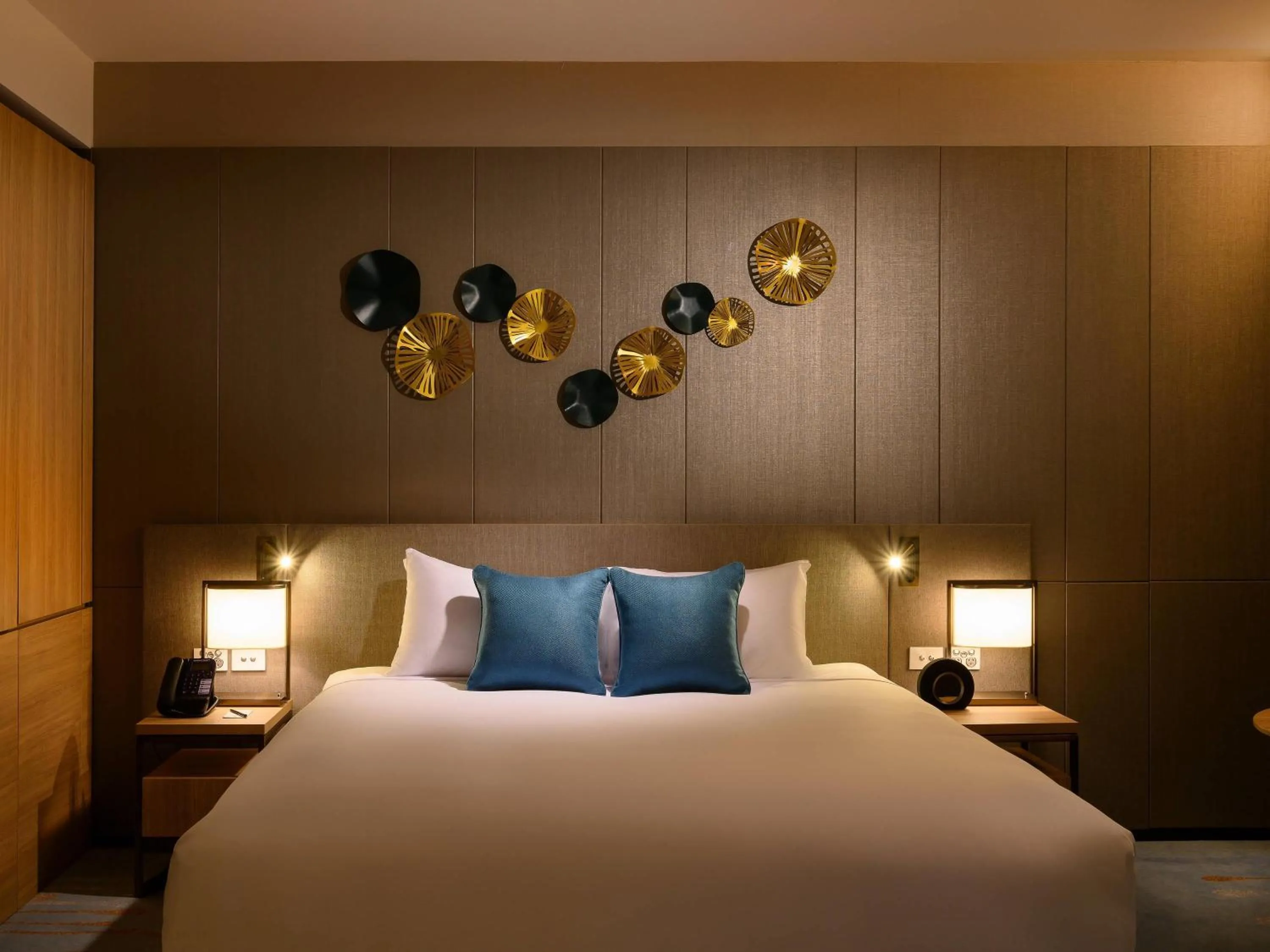 Bedroom, Bed in Novotel Melbourne Central