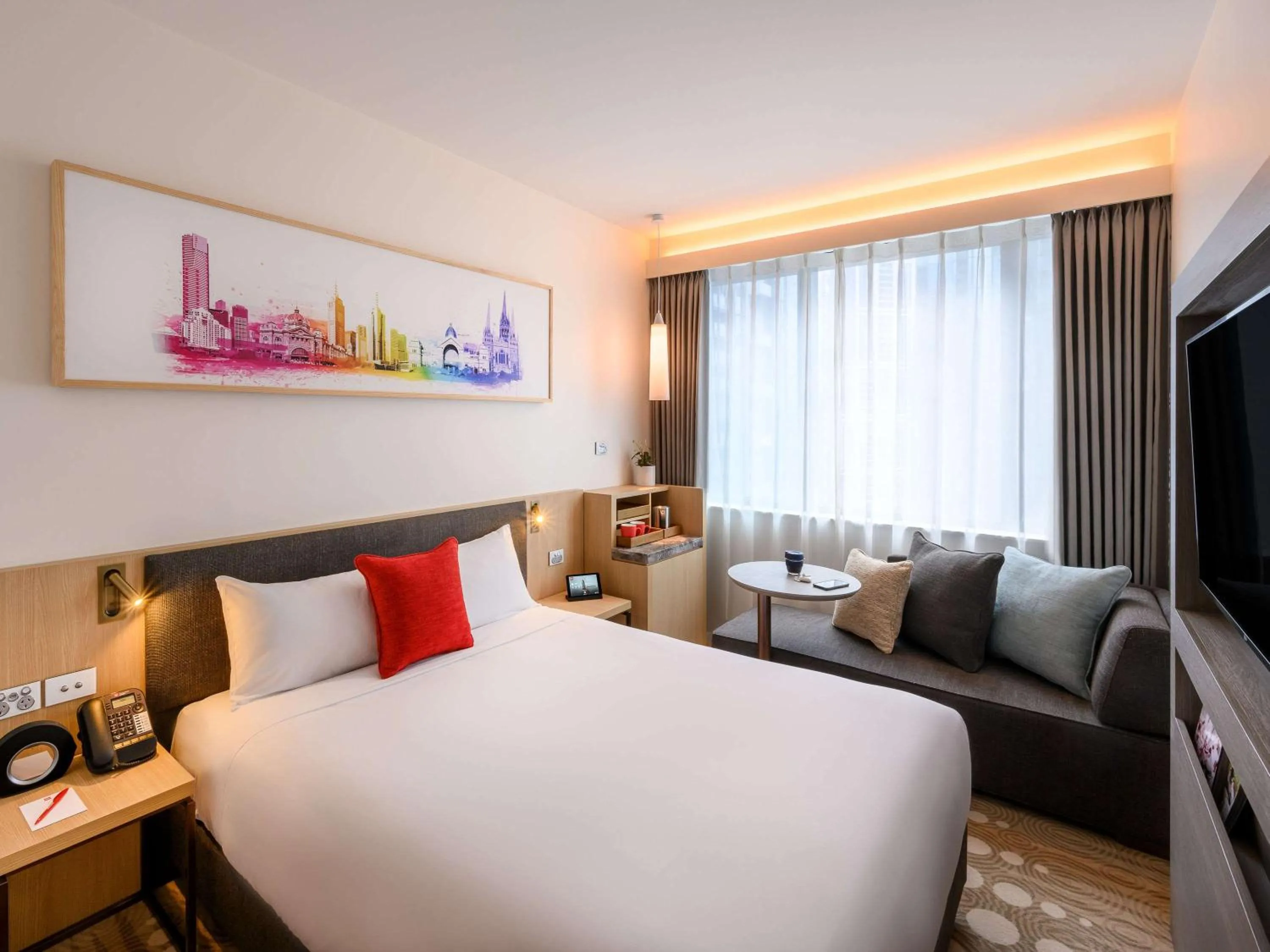 Photo of the whole room, Bed in ibis Melbourne Central