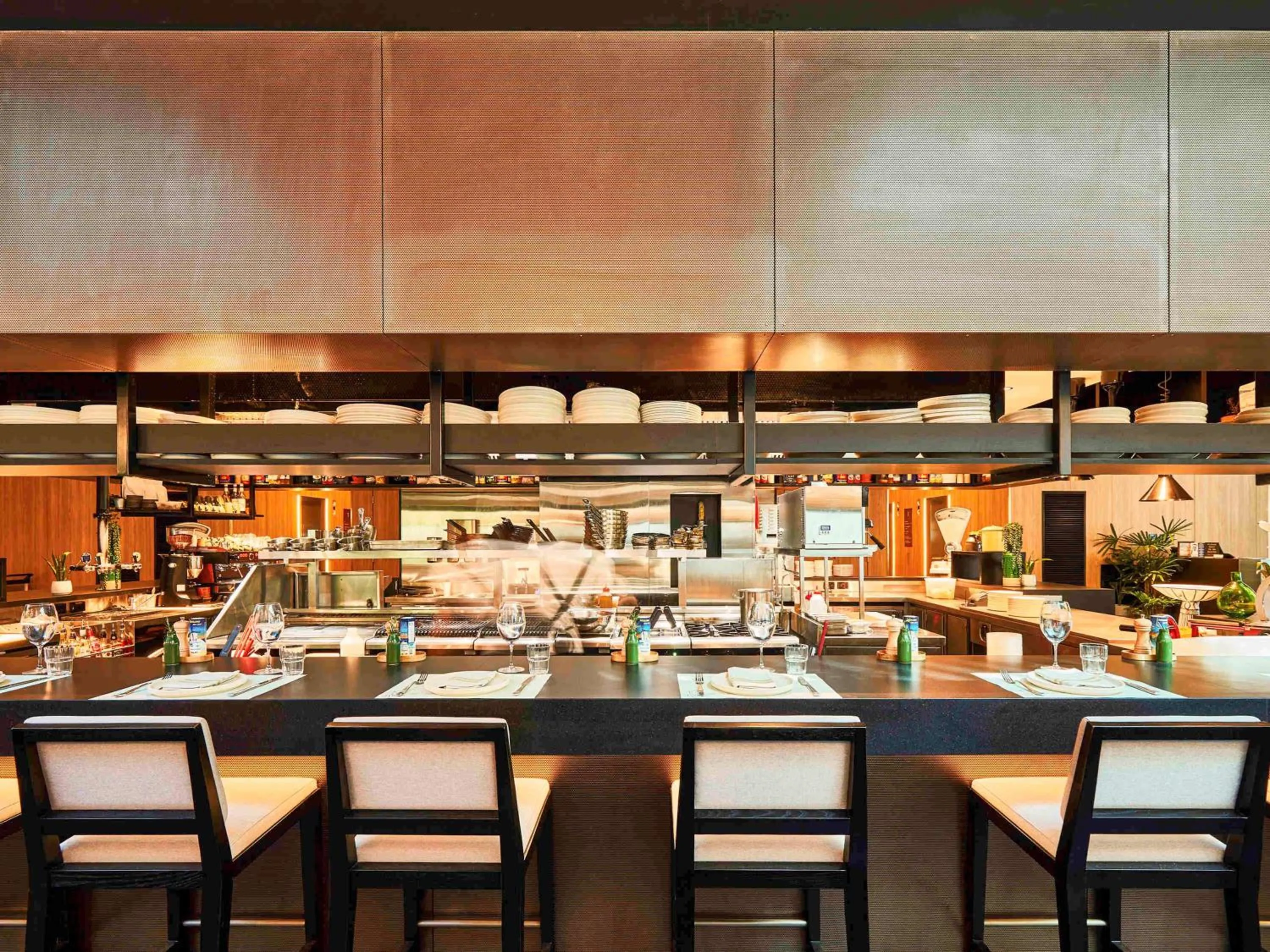 Restaurant/places to eat in ibis Melbourne Central