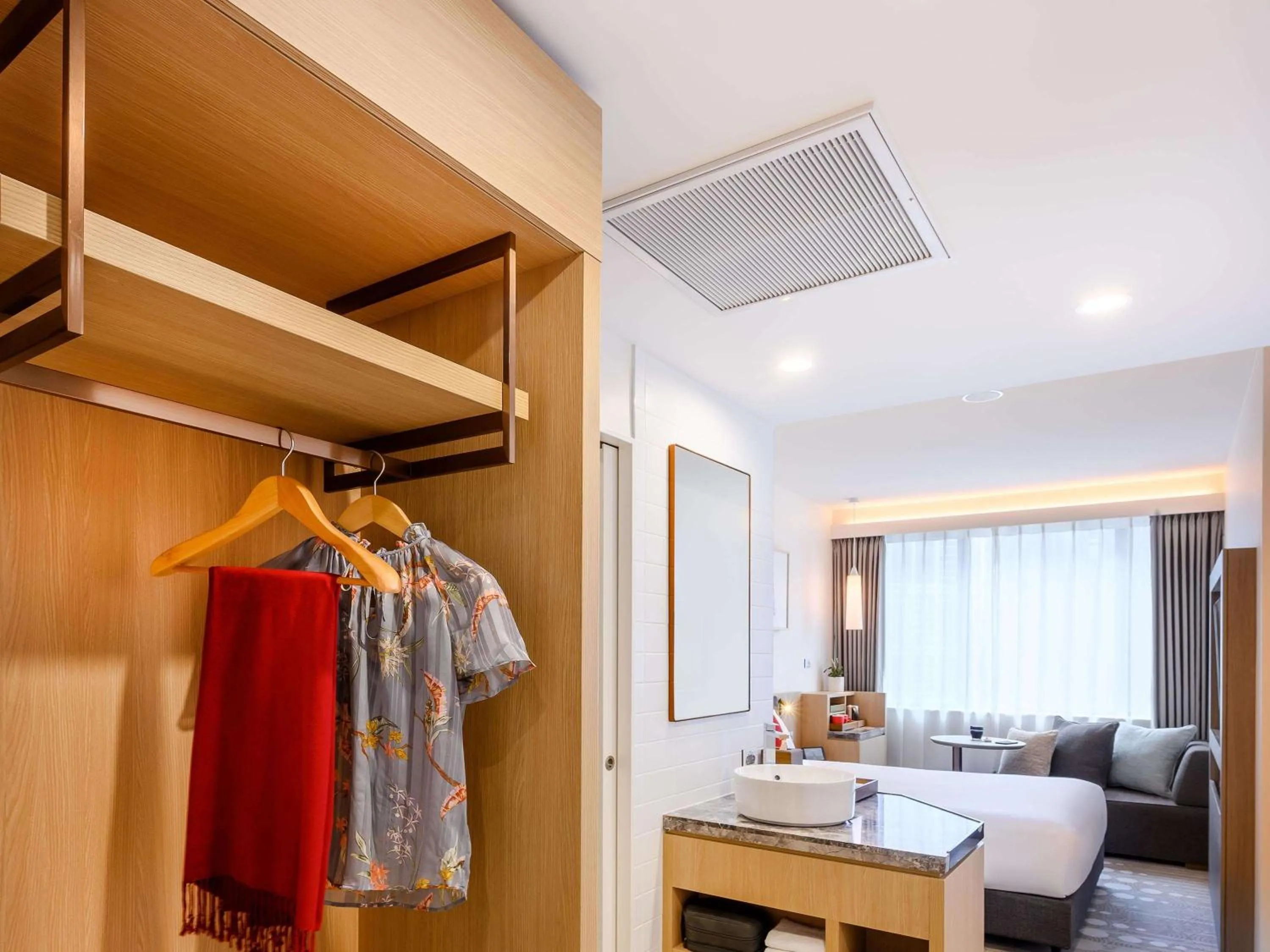 Photo of the whole room, Bed in ibis Melbourne Central