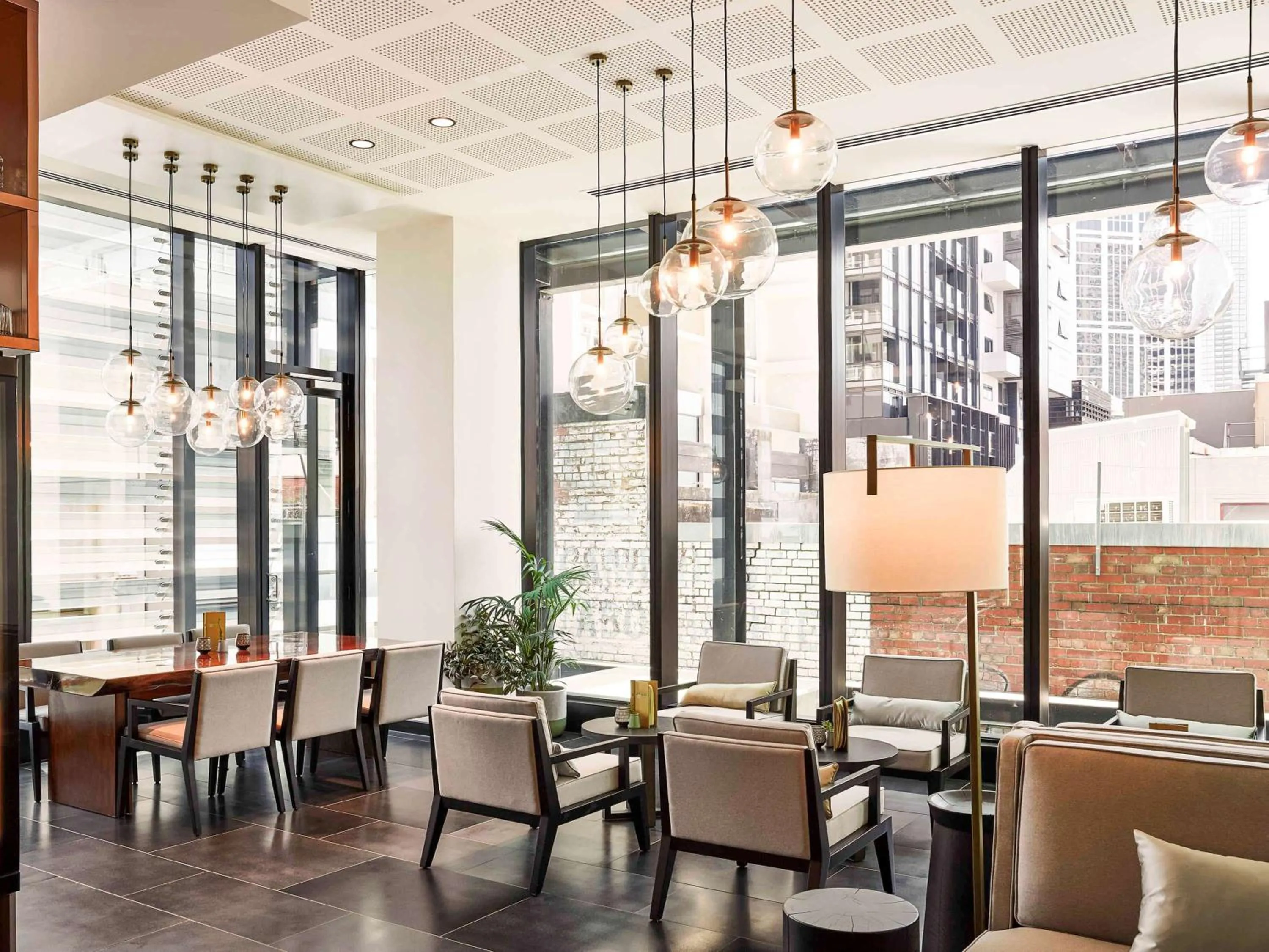 Lounge or bar in ibis Melbourne Central