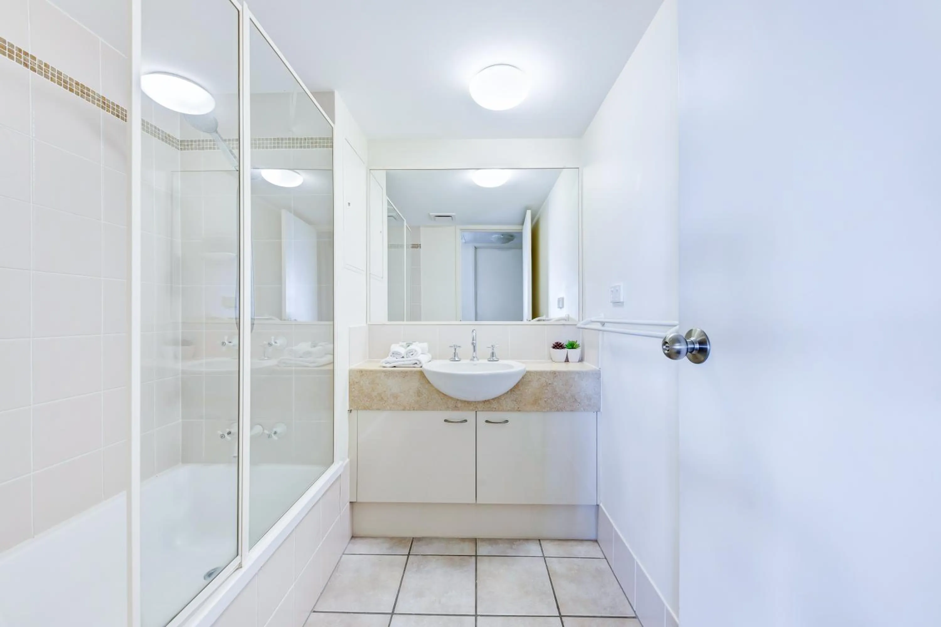 Bathroom in Atlantis Marcoola