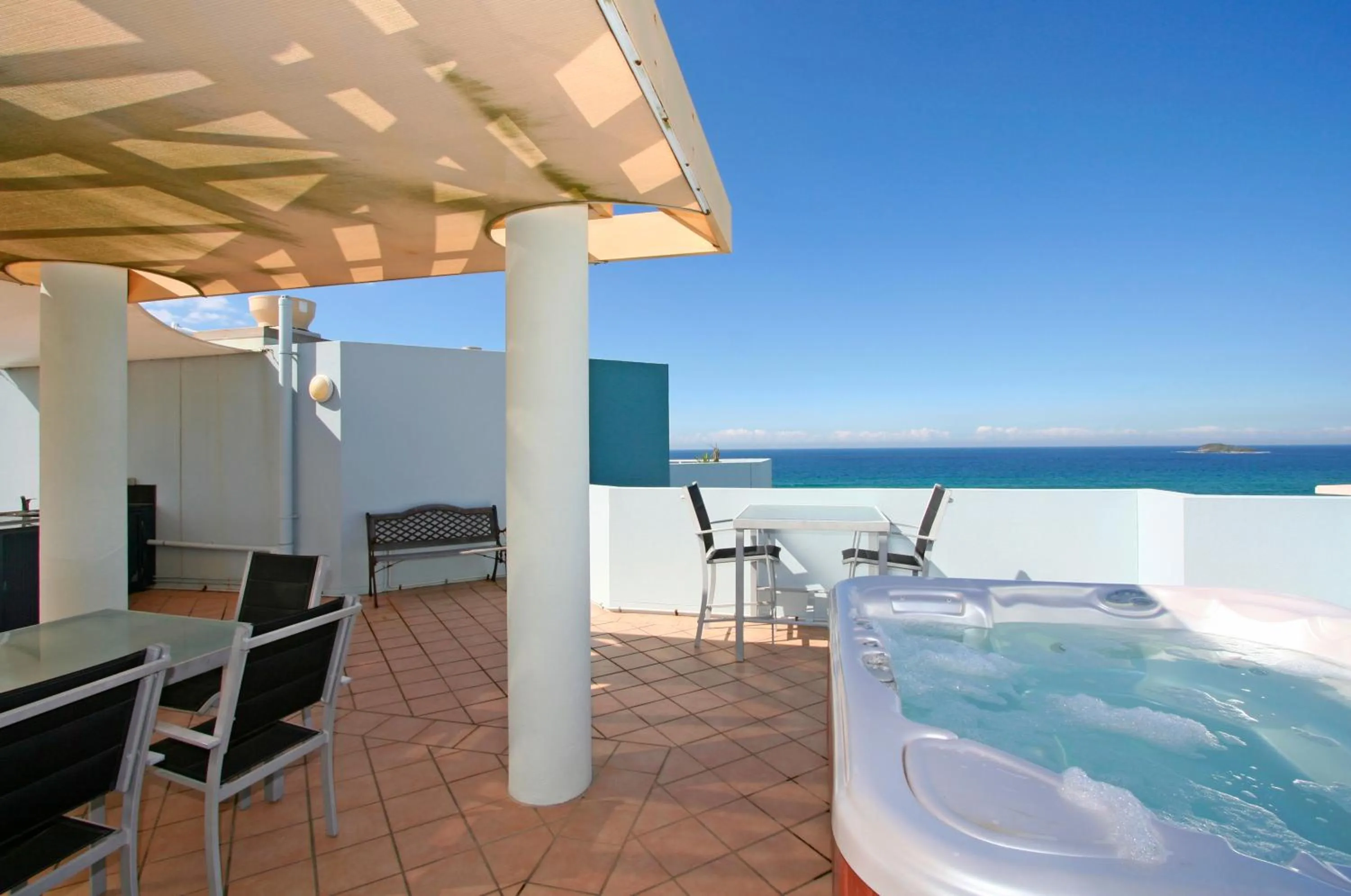 Hot Tub in Atlantis Marcoola