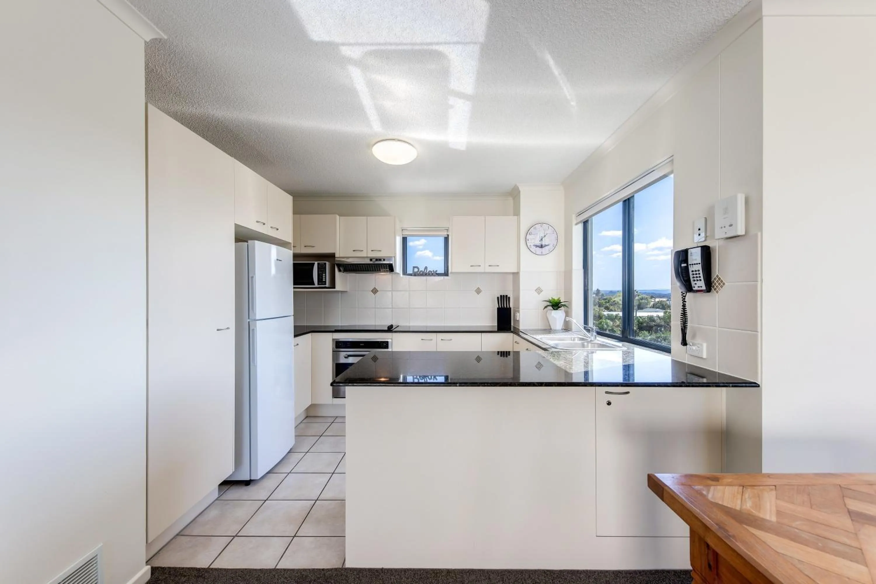 Kitchen or kitchenette in Atlantis Marcoola