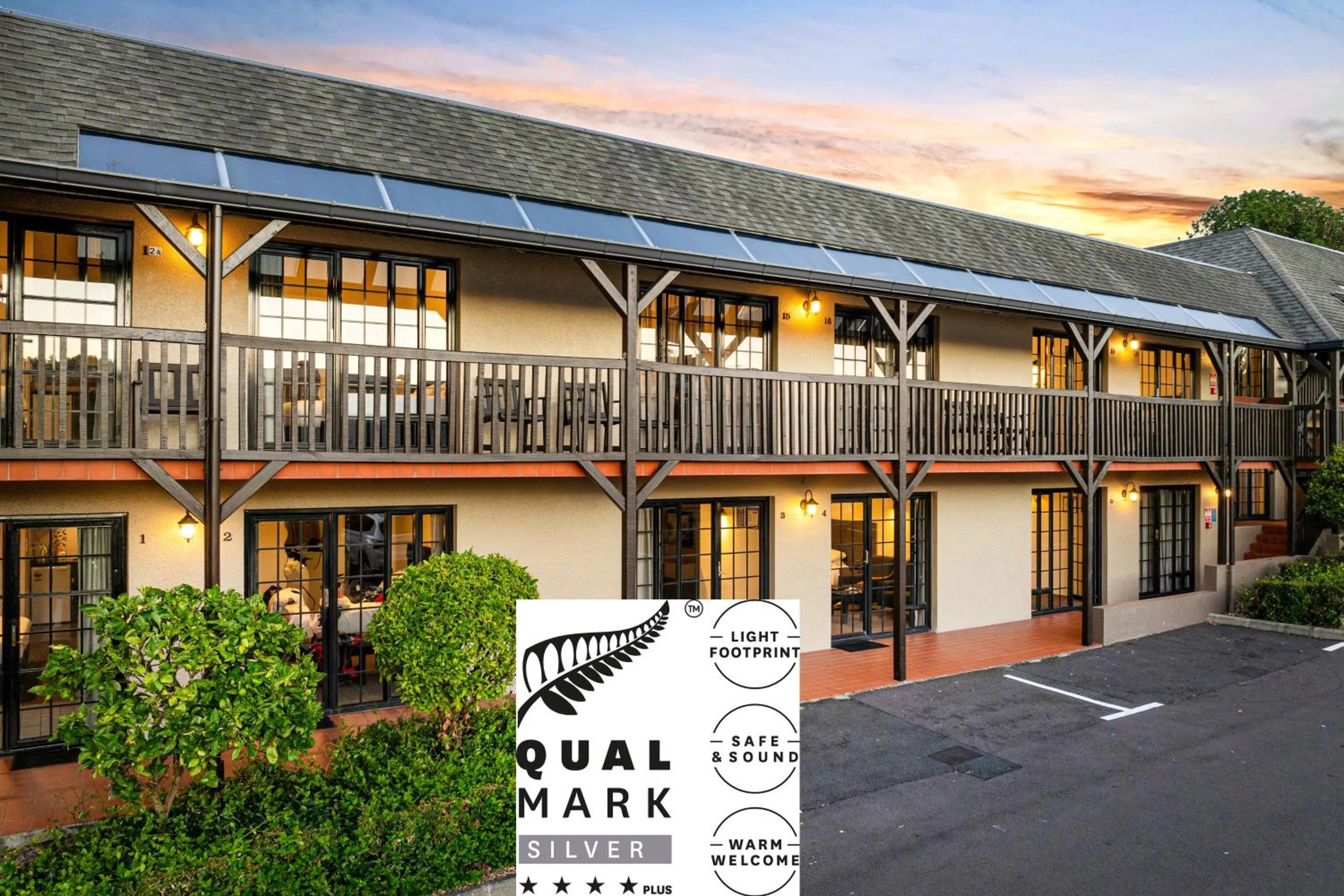 Property building in Knights Inn