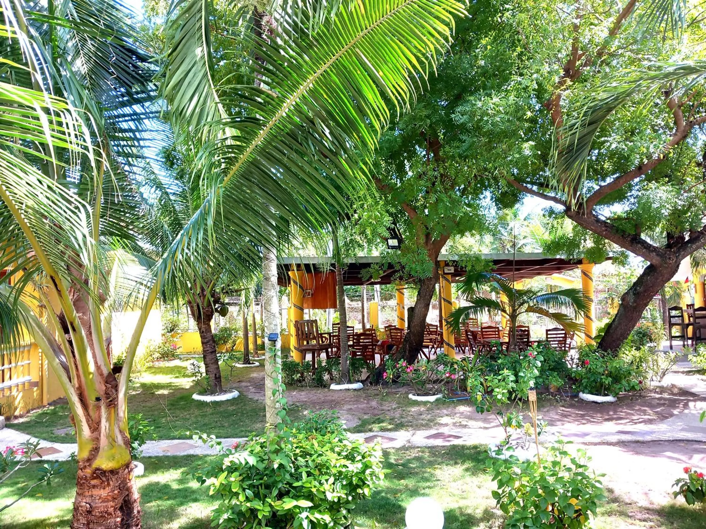 Restaurant/places to eat in Malapascua Garden Resort