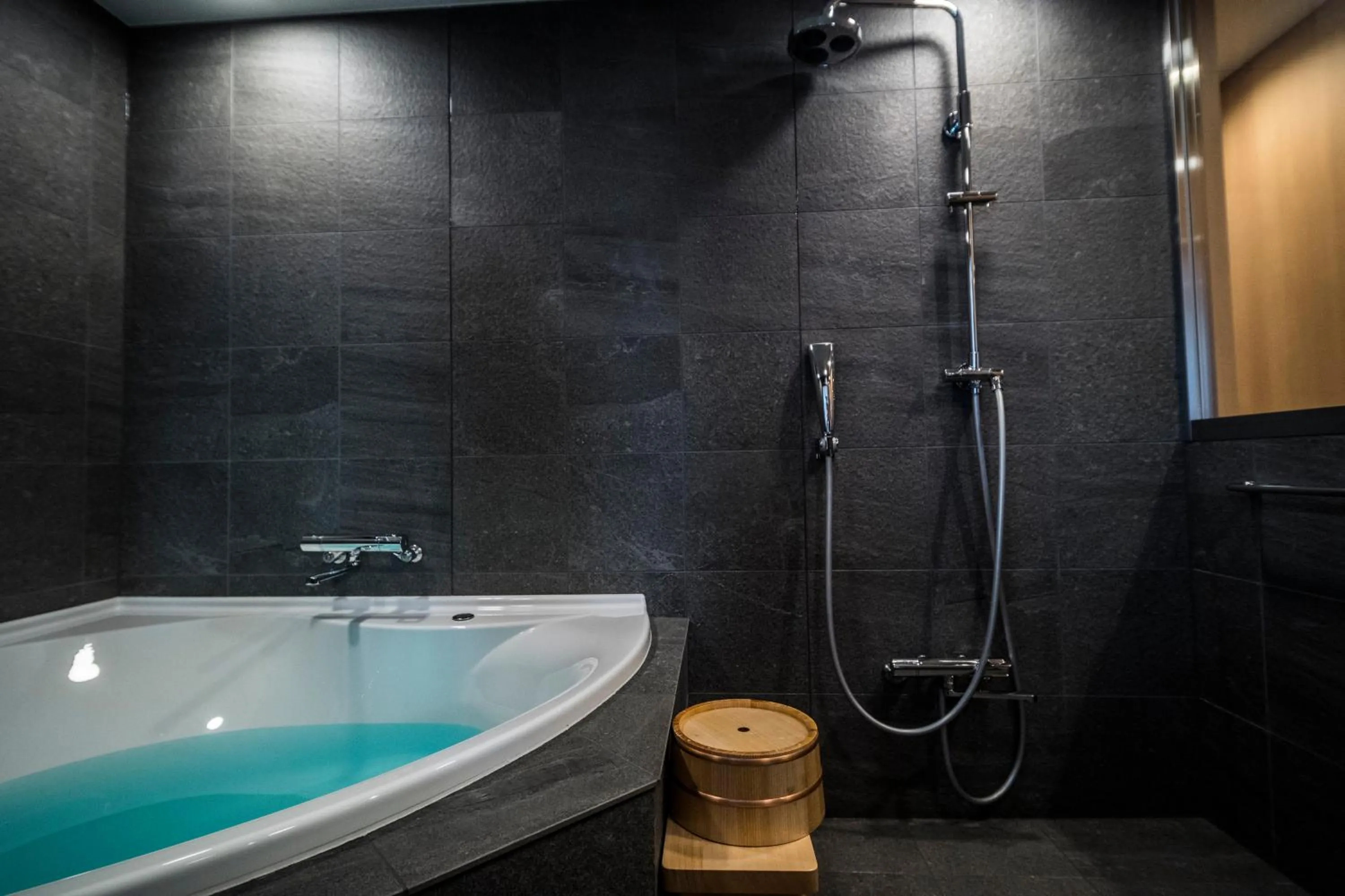 Kyoto Shijo Takakura Hotel Grandereverie