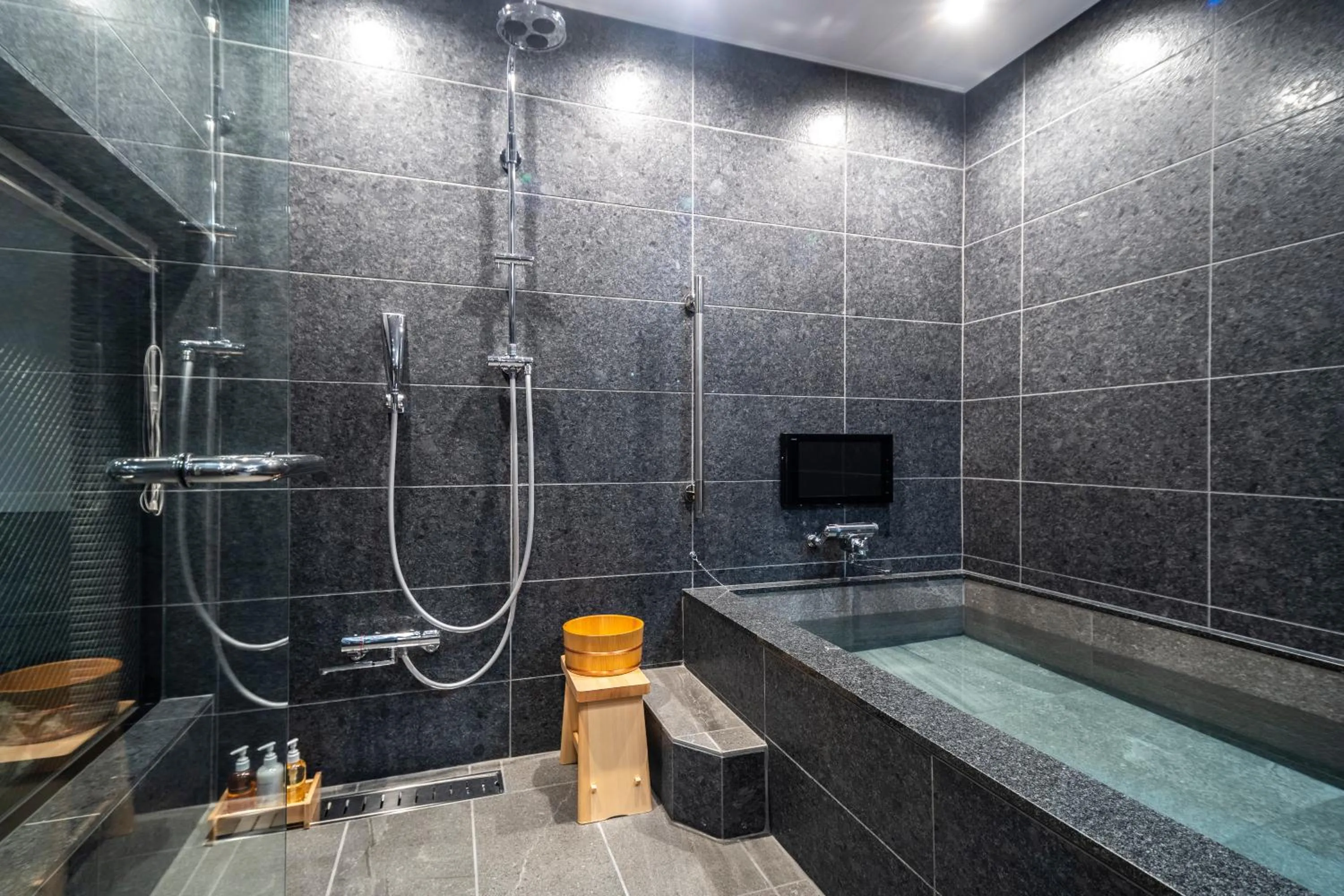 Kyoto Shijo Takakura Hotel Grandereverie