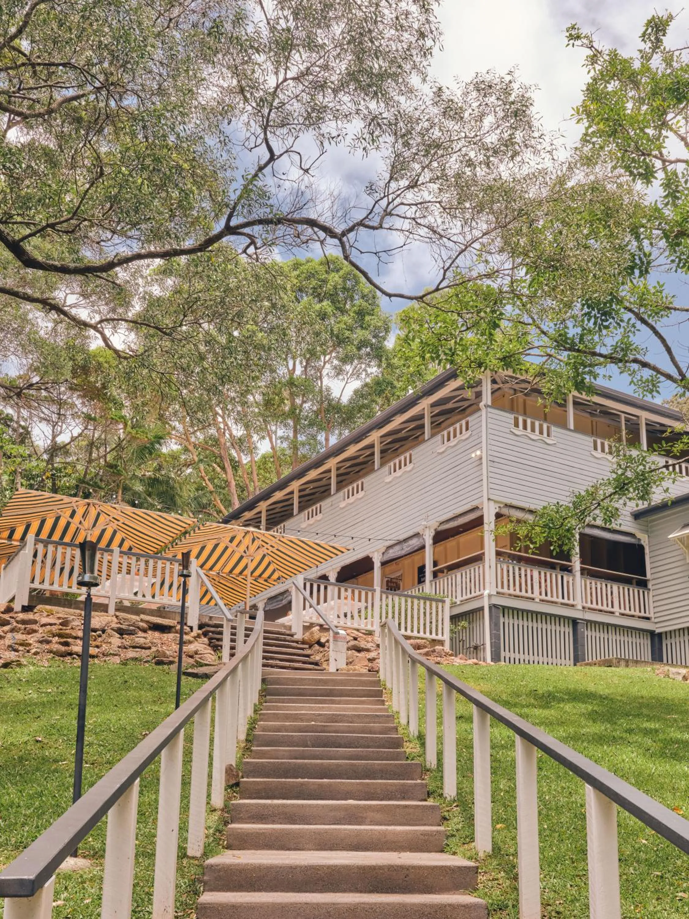 Property building in Halse Lodge Noosa Heads