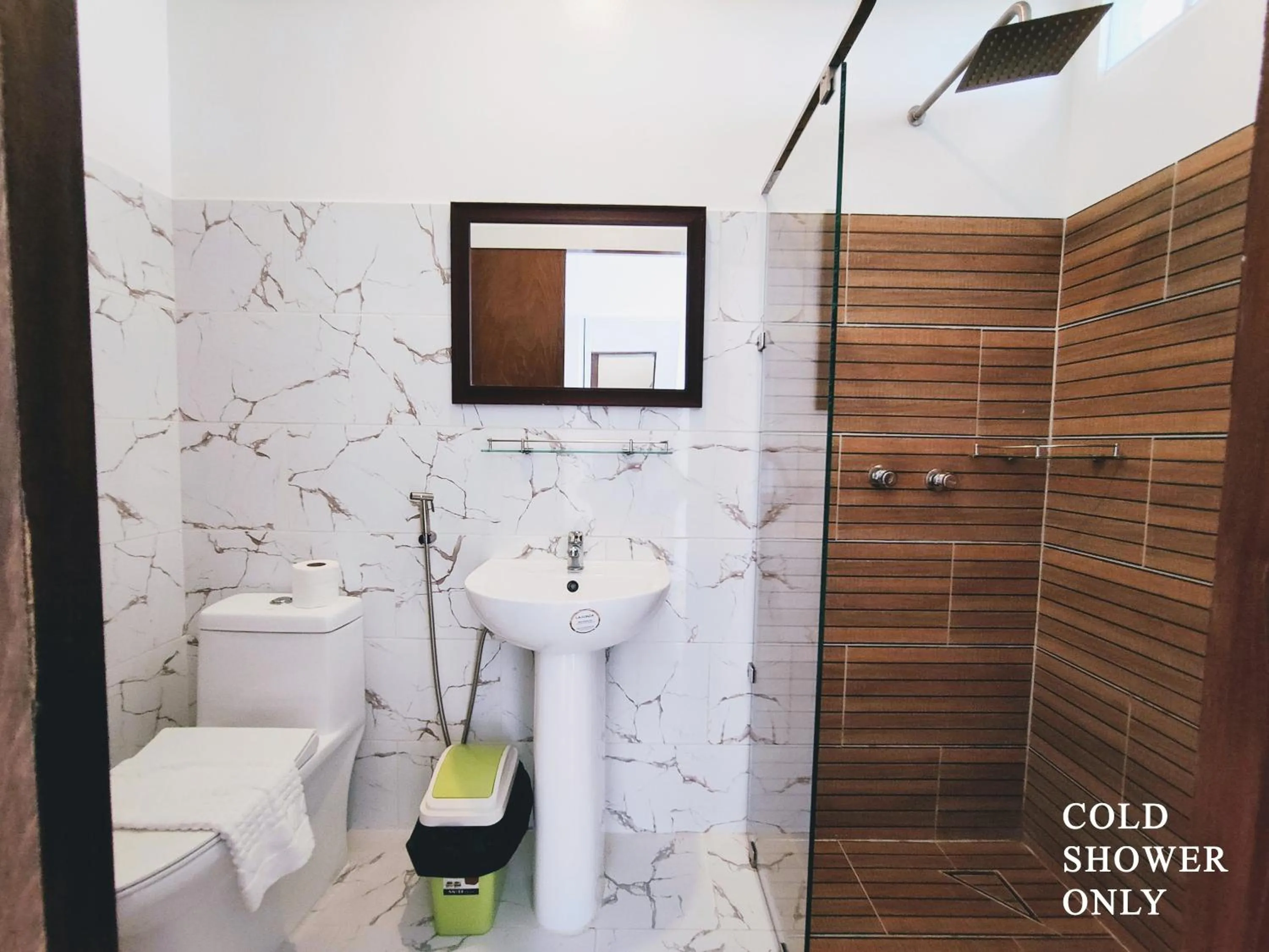 Shower in Meili Beach Resort