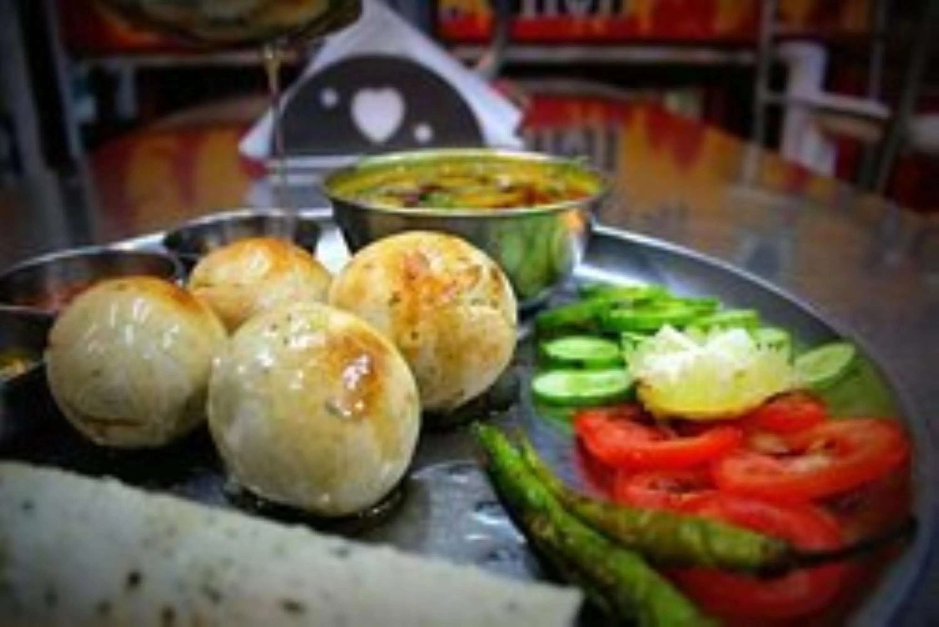 Food in The Leef Inn 500ms from Nakki Lake