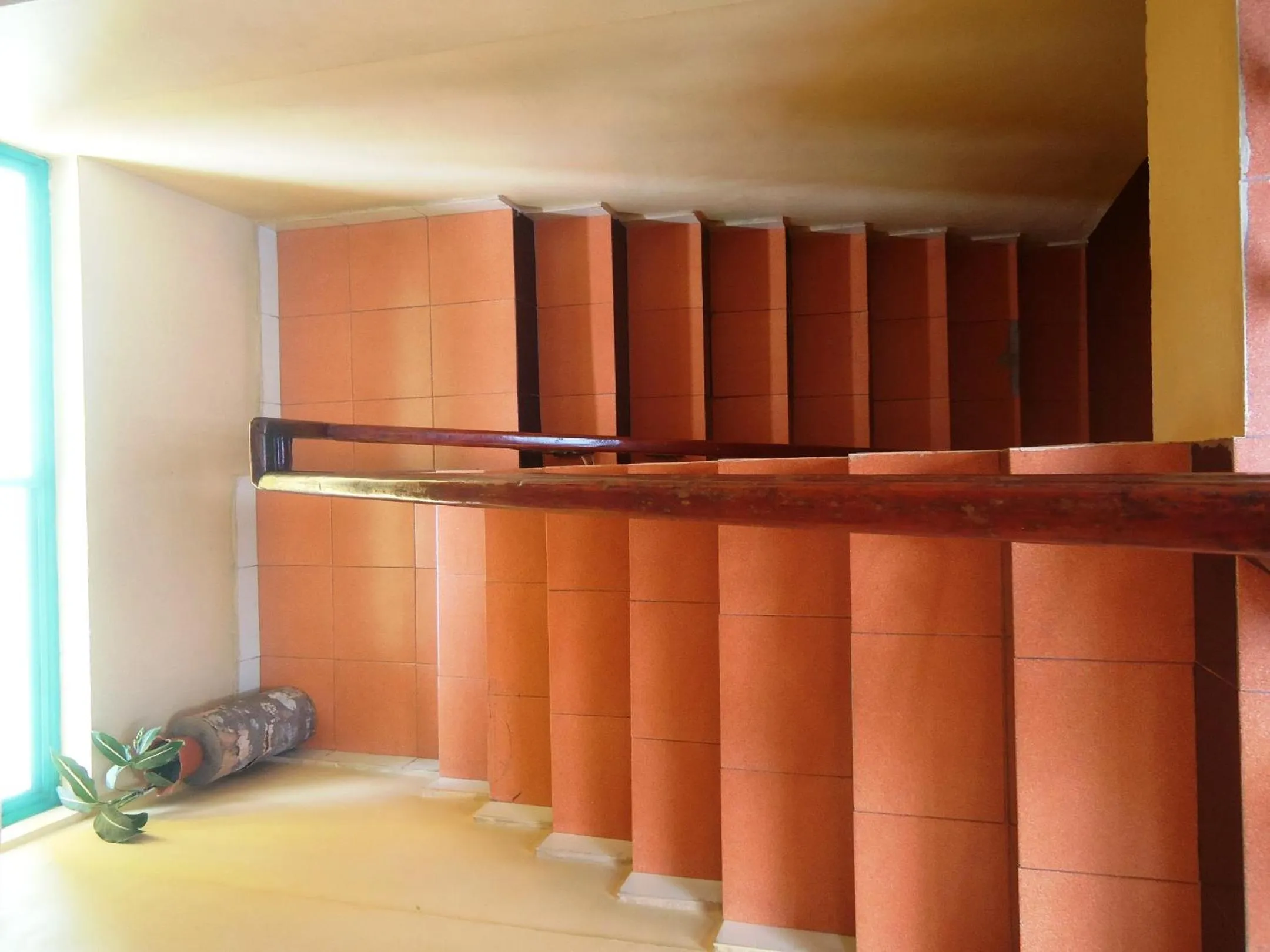 Facade/entrance in Greenview holiday inn