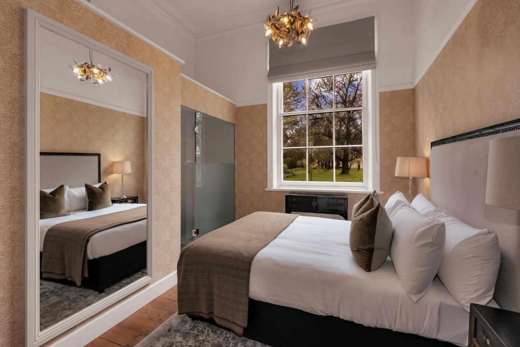 Bedroom, Bed in Quamby Estate - Boutique Country House