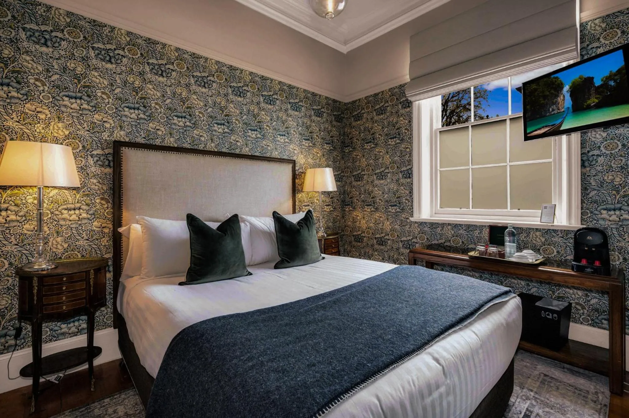 Bedroom, Bed in Quamby Estate - Boutique Country House