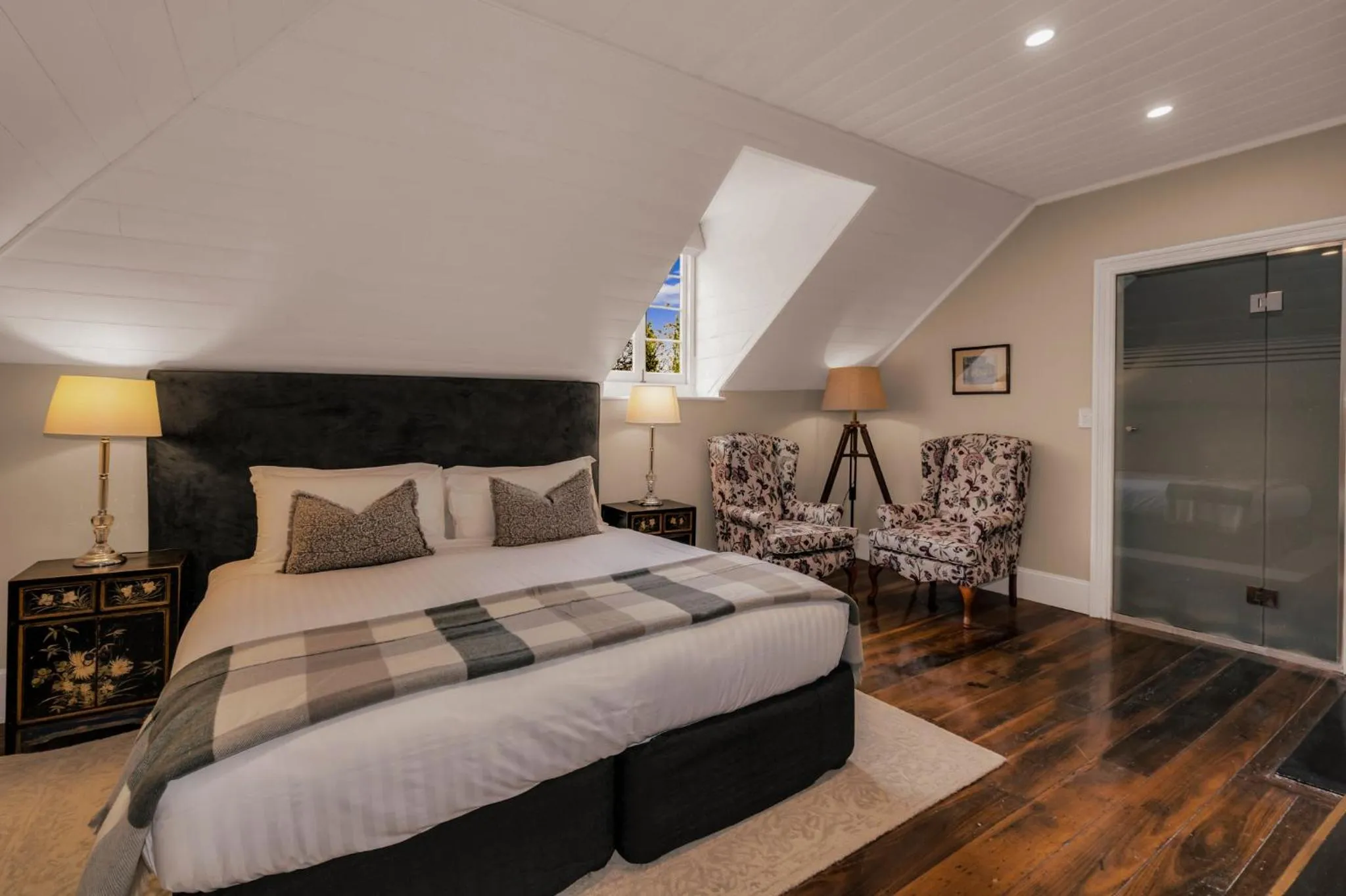 Bedroom, Bed in Quamby Estate - Boutique Country House