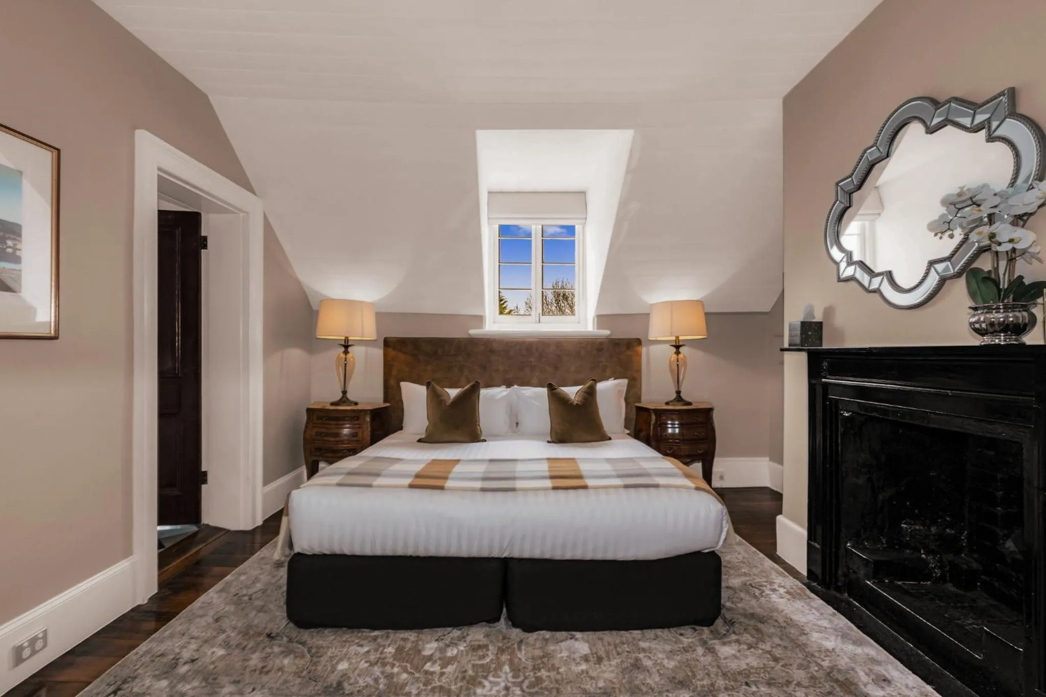 Bedroom, Bed in Quamby Estate - Boutique Country House