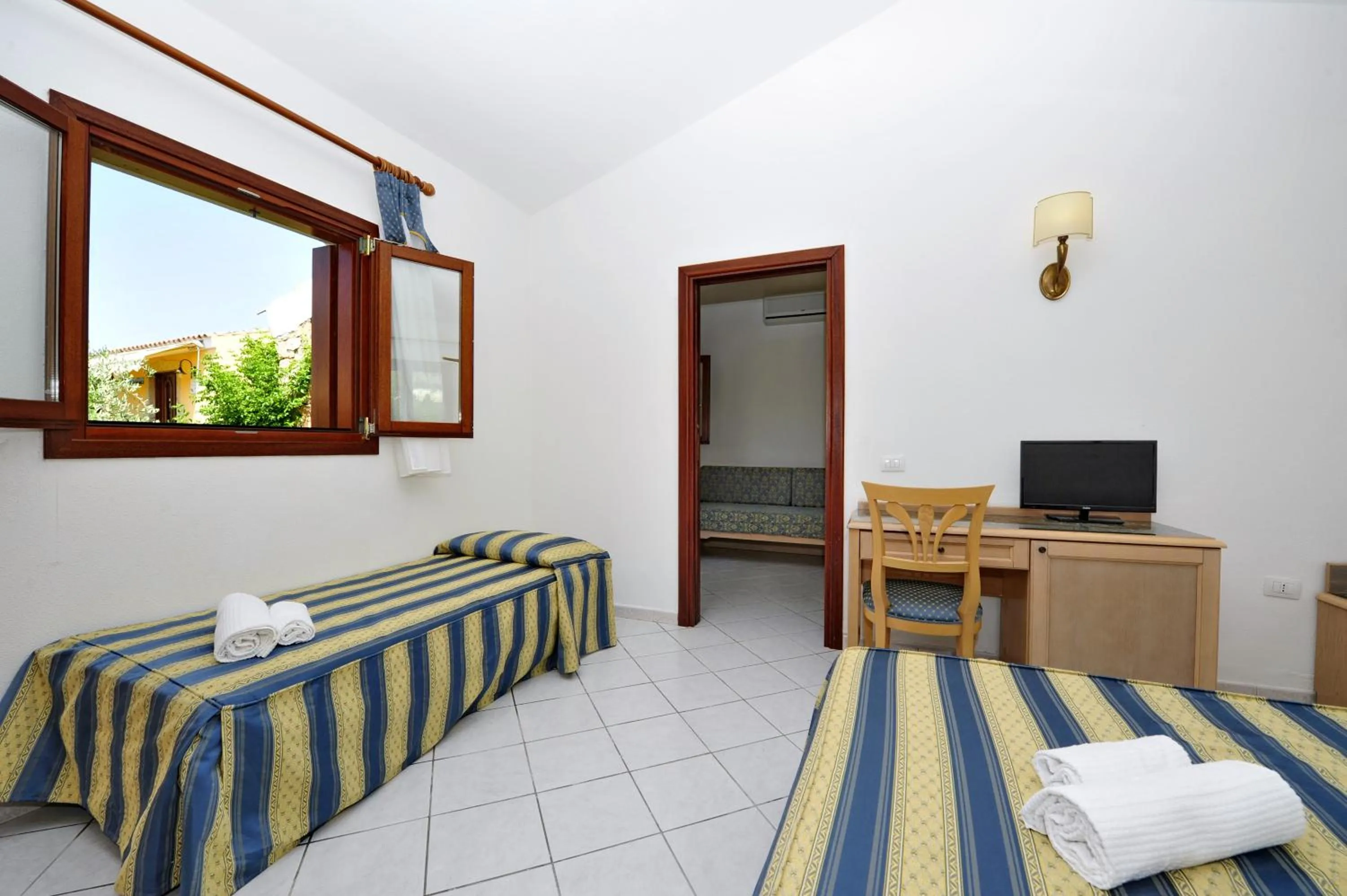 Bedroom, Bed in Hotel Cala Mirto