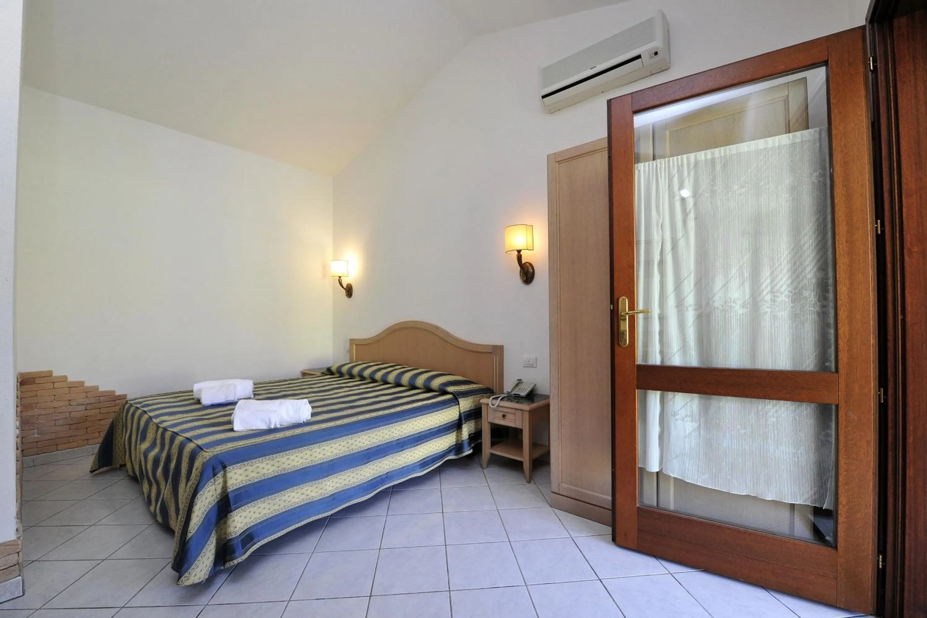 Bedroom, Bed in Hotel Cala Mirto