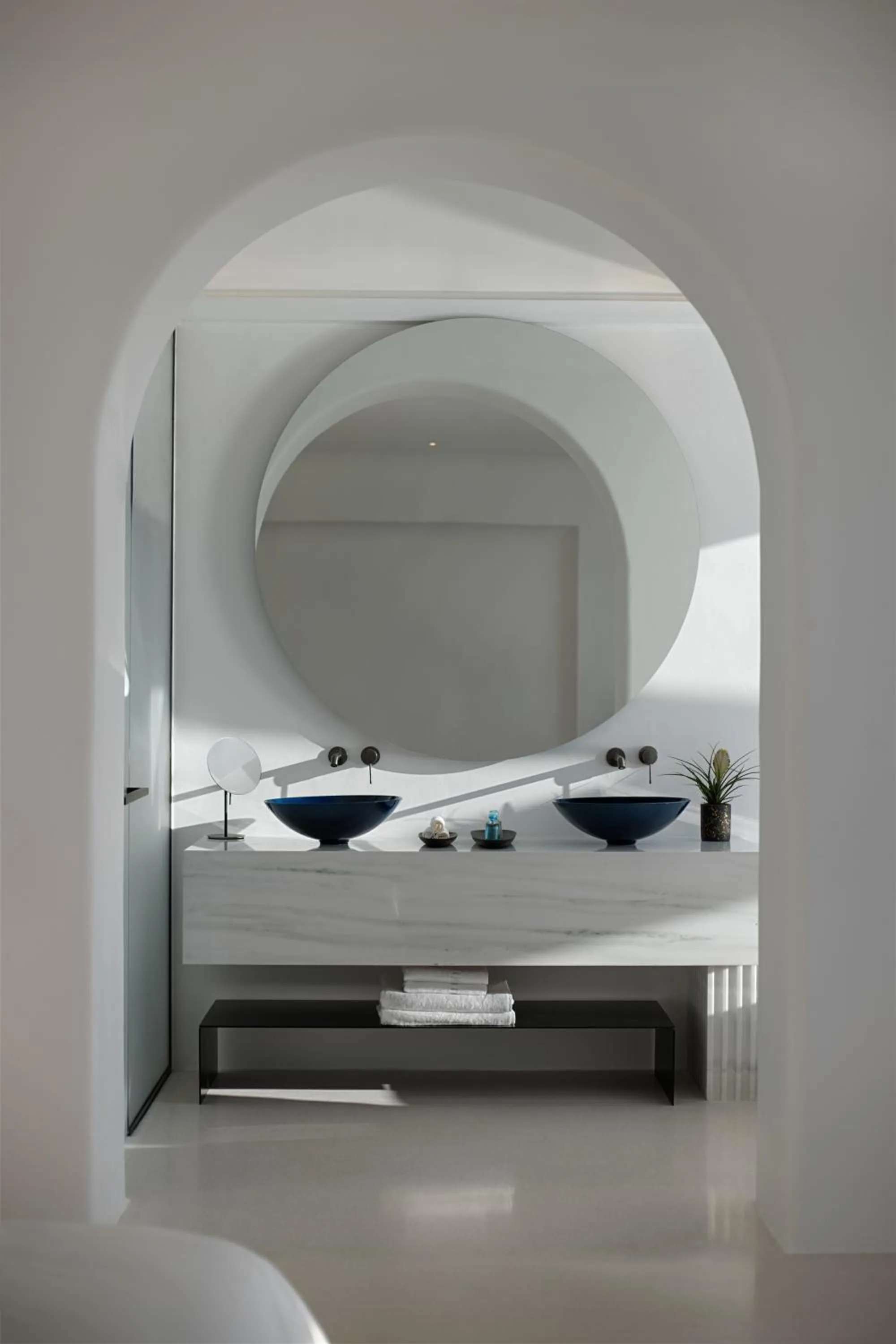 Bathroom, Bed in Mykonos Grand Hotel & Resort