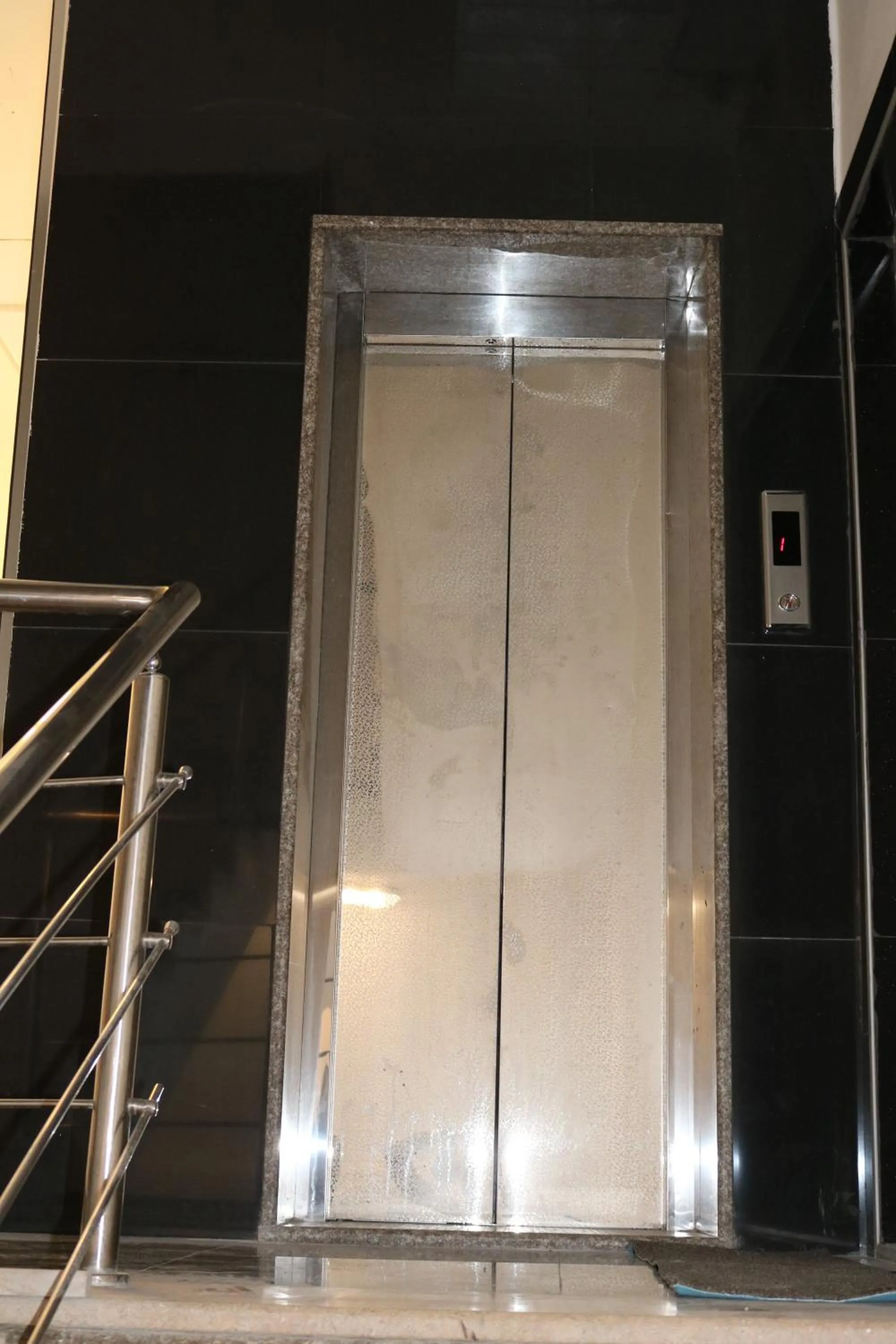 elevator in Nomads Hotel