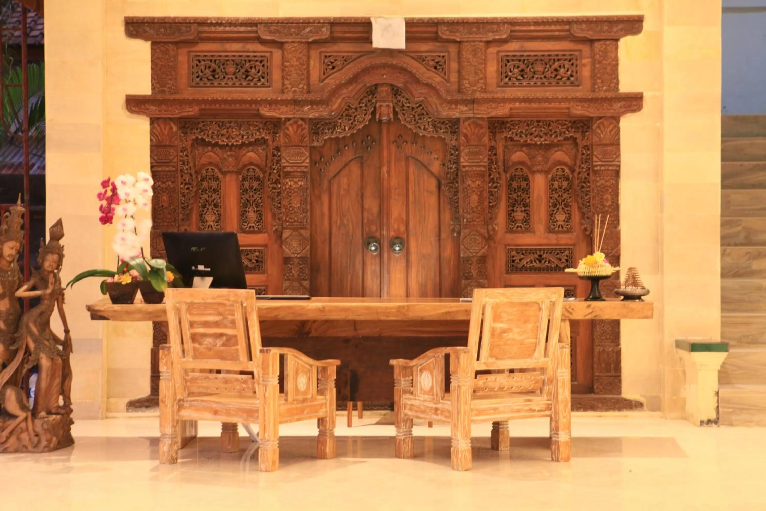 Lobby or reception in Freddies Resort & Villas Ubud by Kanaya Hospitality