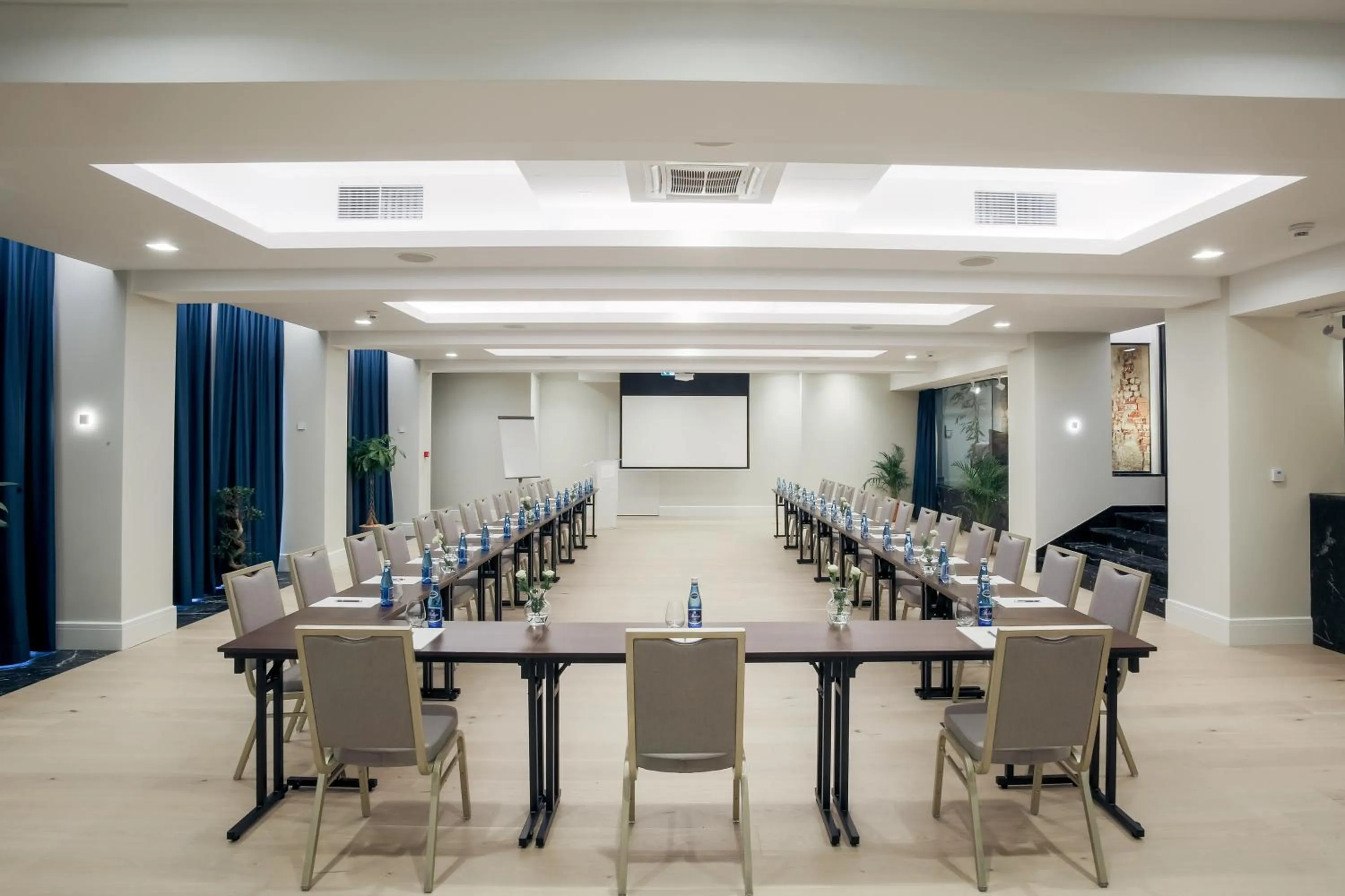 Meeting/conference room in Pałac Komierowo