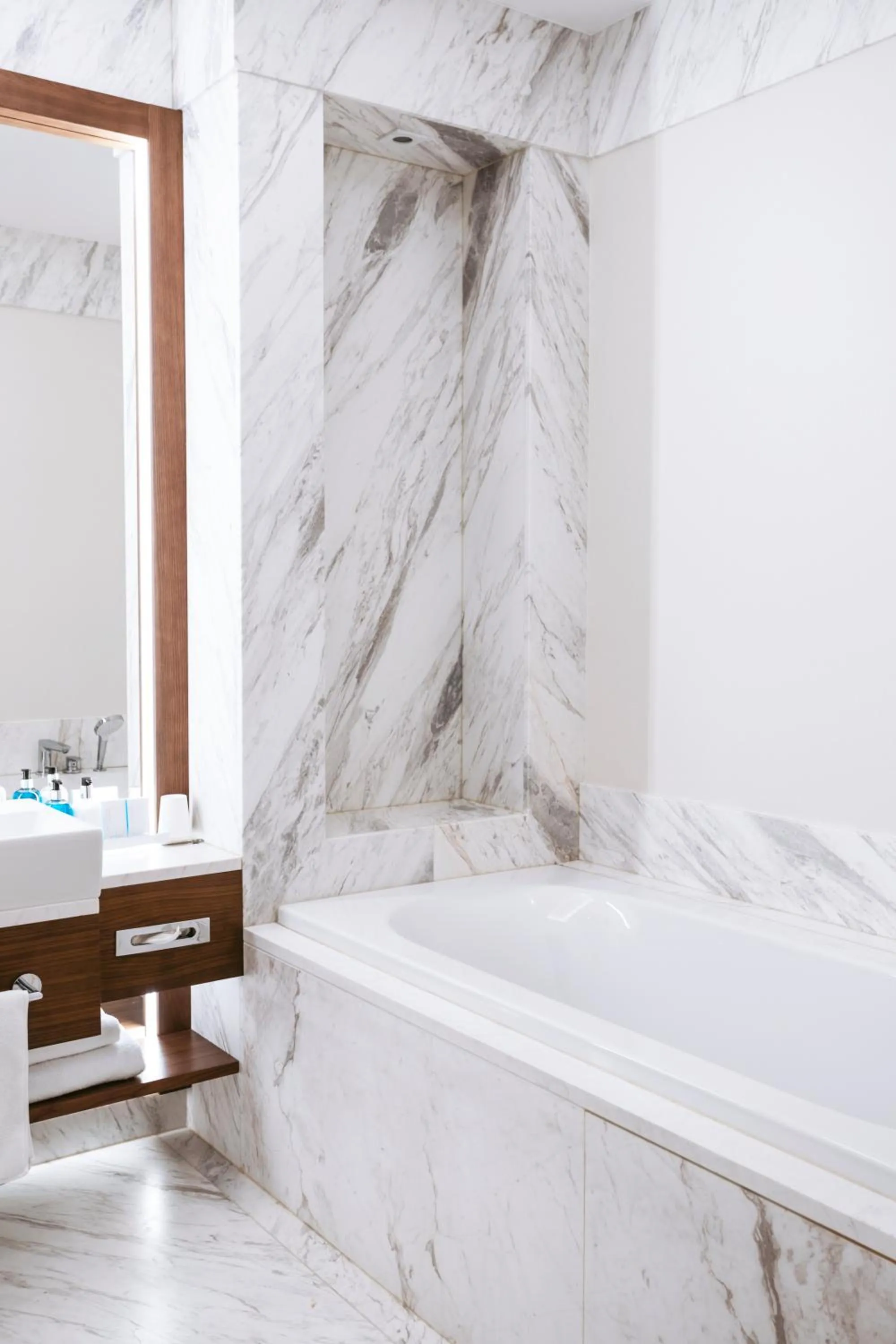 Bath in Pałac Komierowo