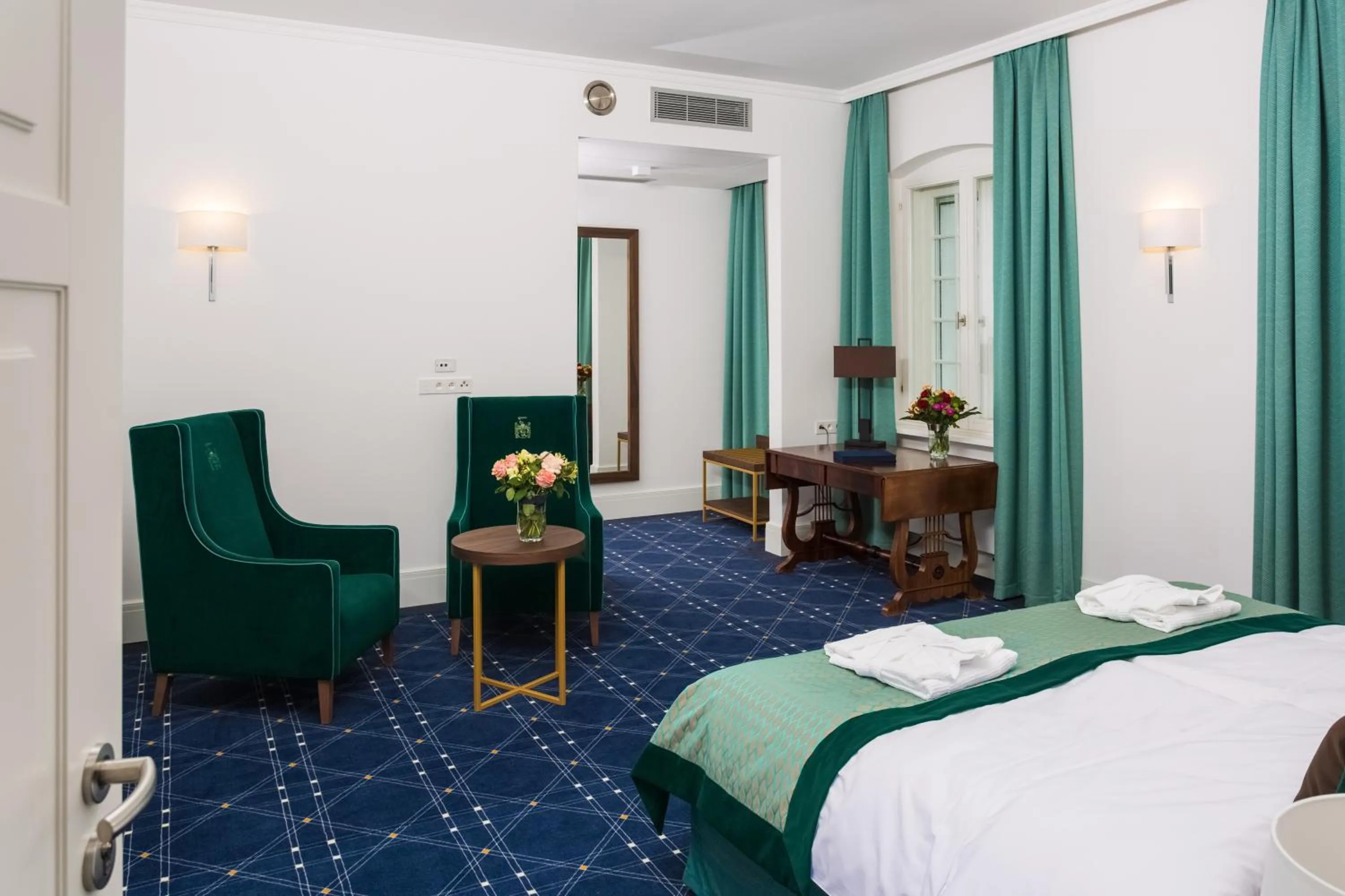 Bed in Pałac Komierowo