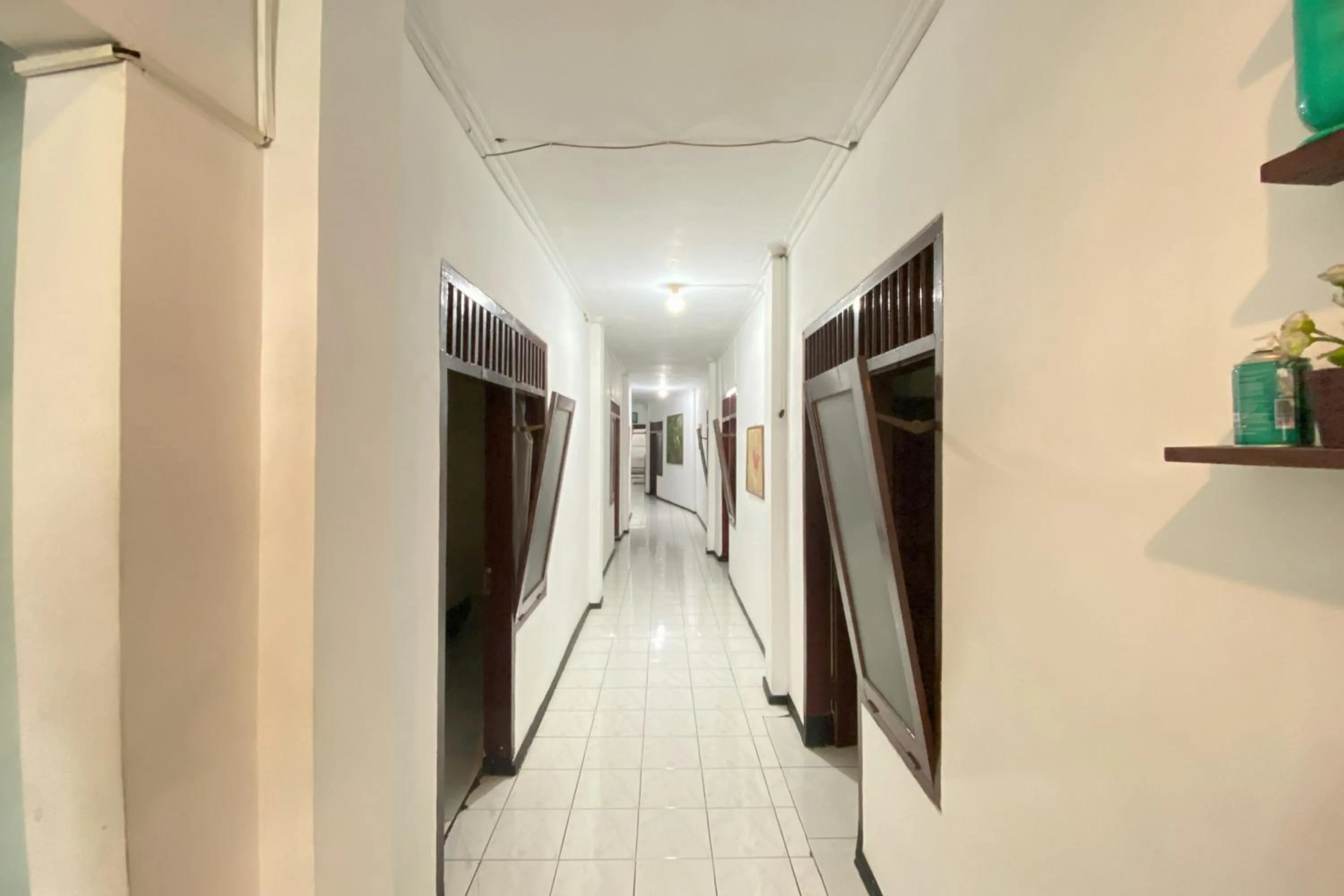Property building in Hotel Bintang Mitra RedDoorz