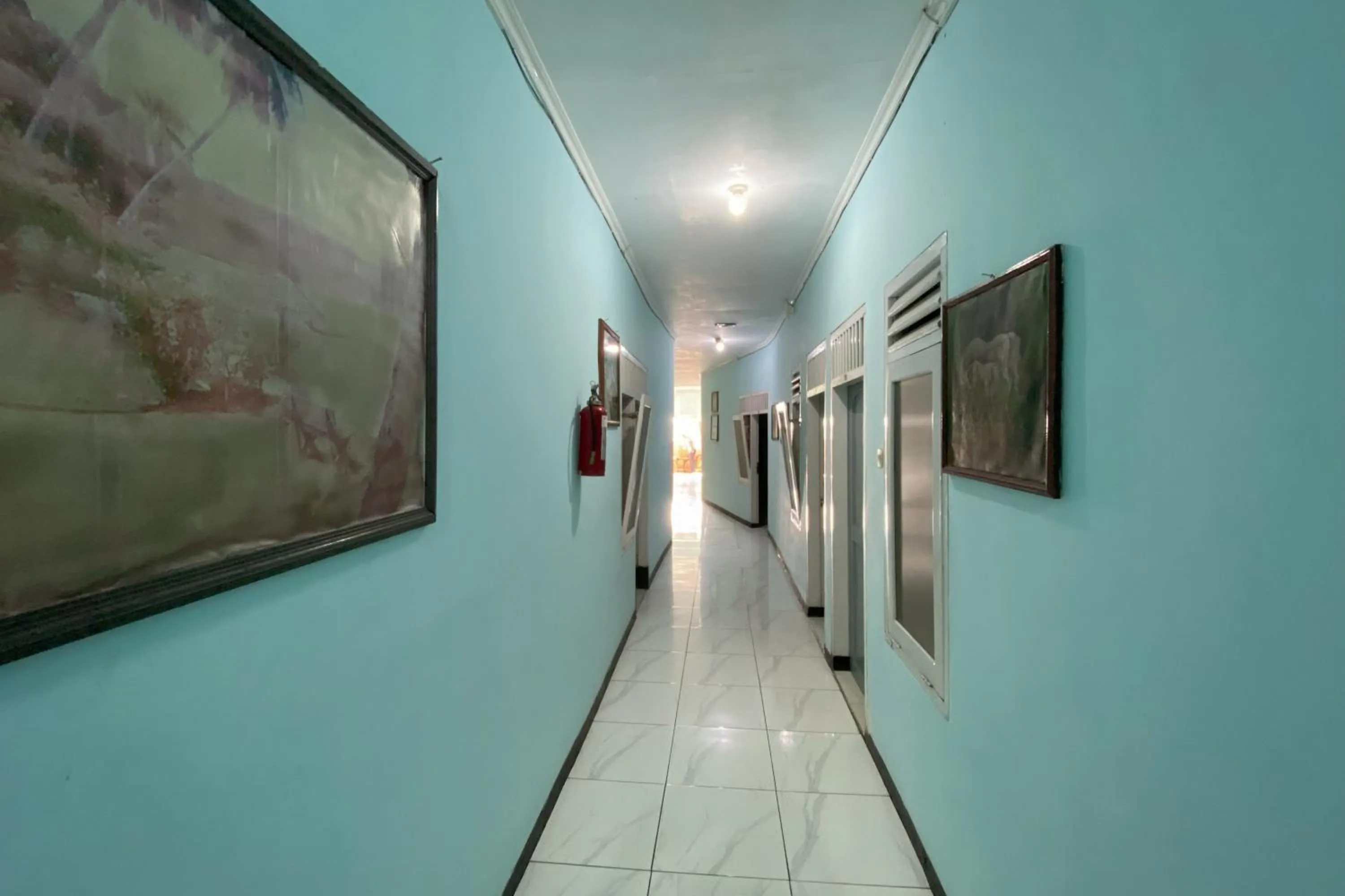 Property building in Hotel Bintang Mitra RedDoorz