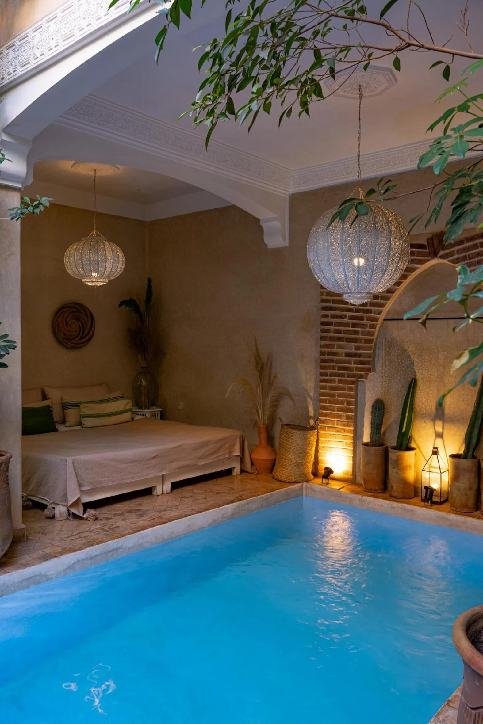 Swimming pool in Riad l'Oiseau du Paradis