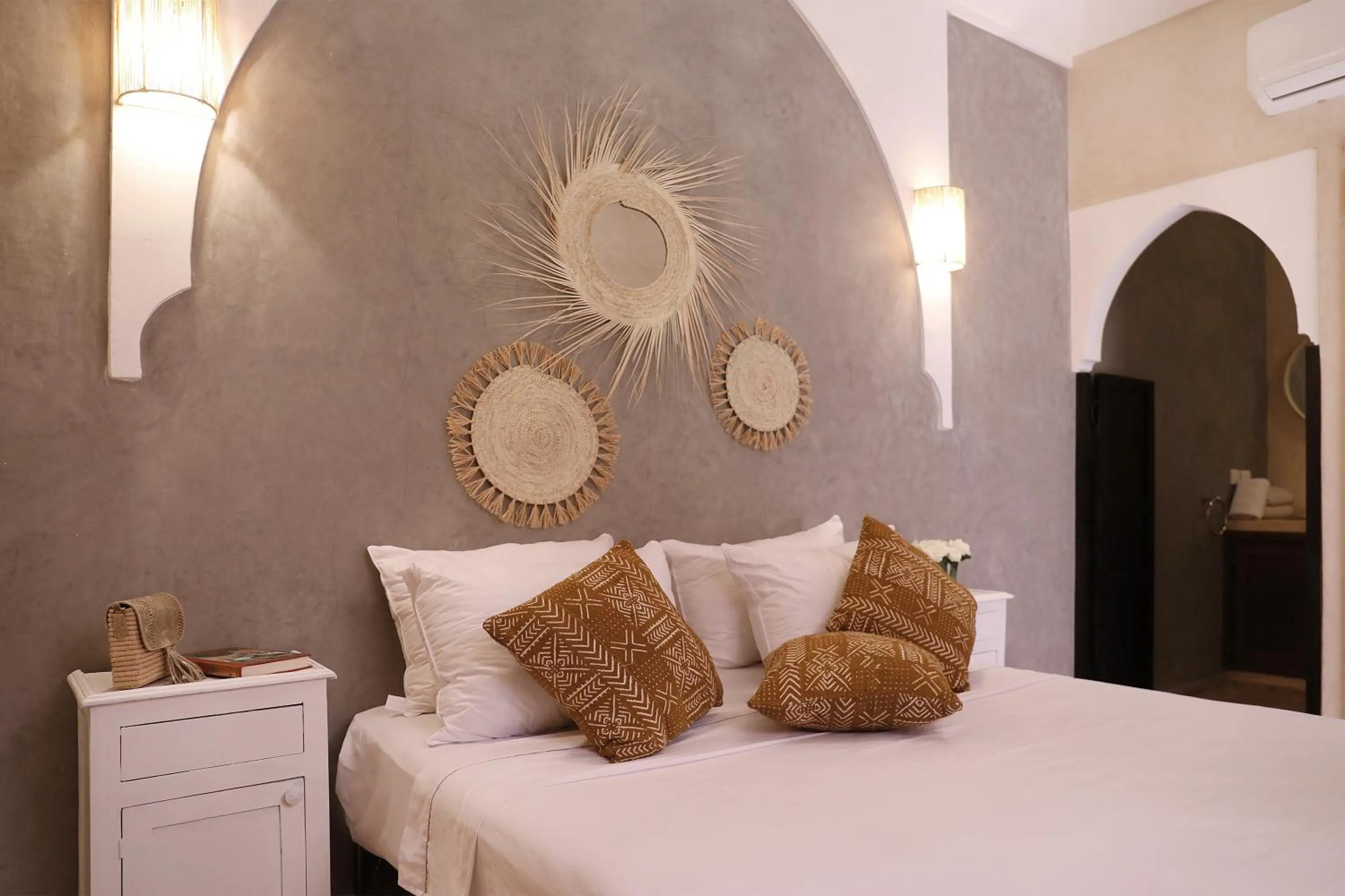 Bed in Riad l'Oiseau du Paradis