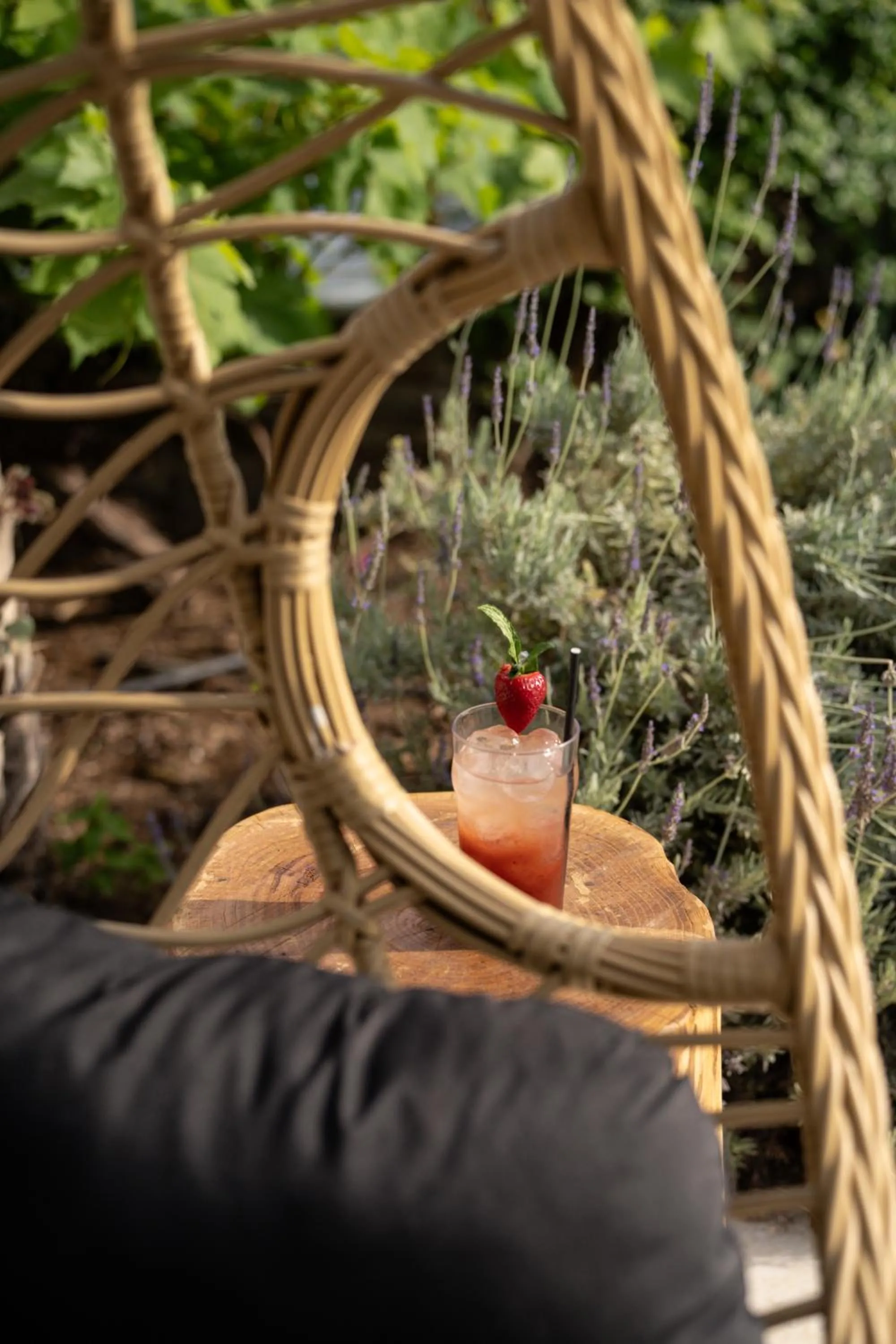 Drinks in Mr and Mrs White Paros