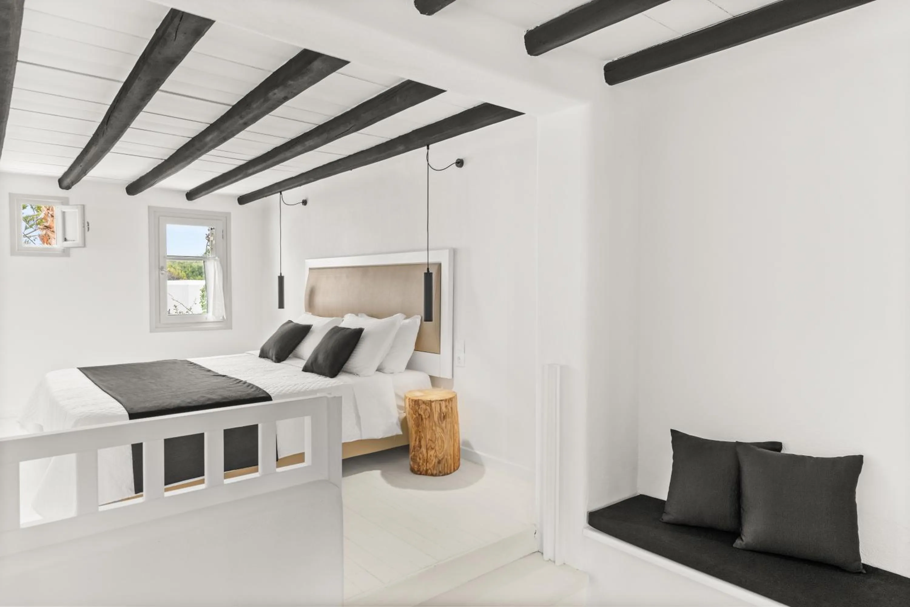 Bed in Mr and Mrs White Paros