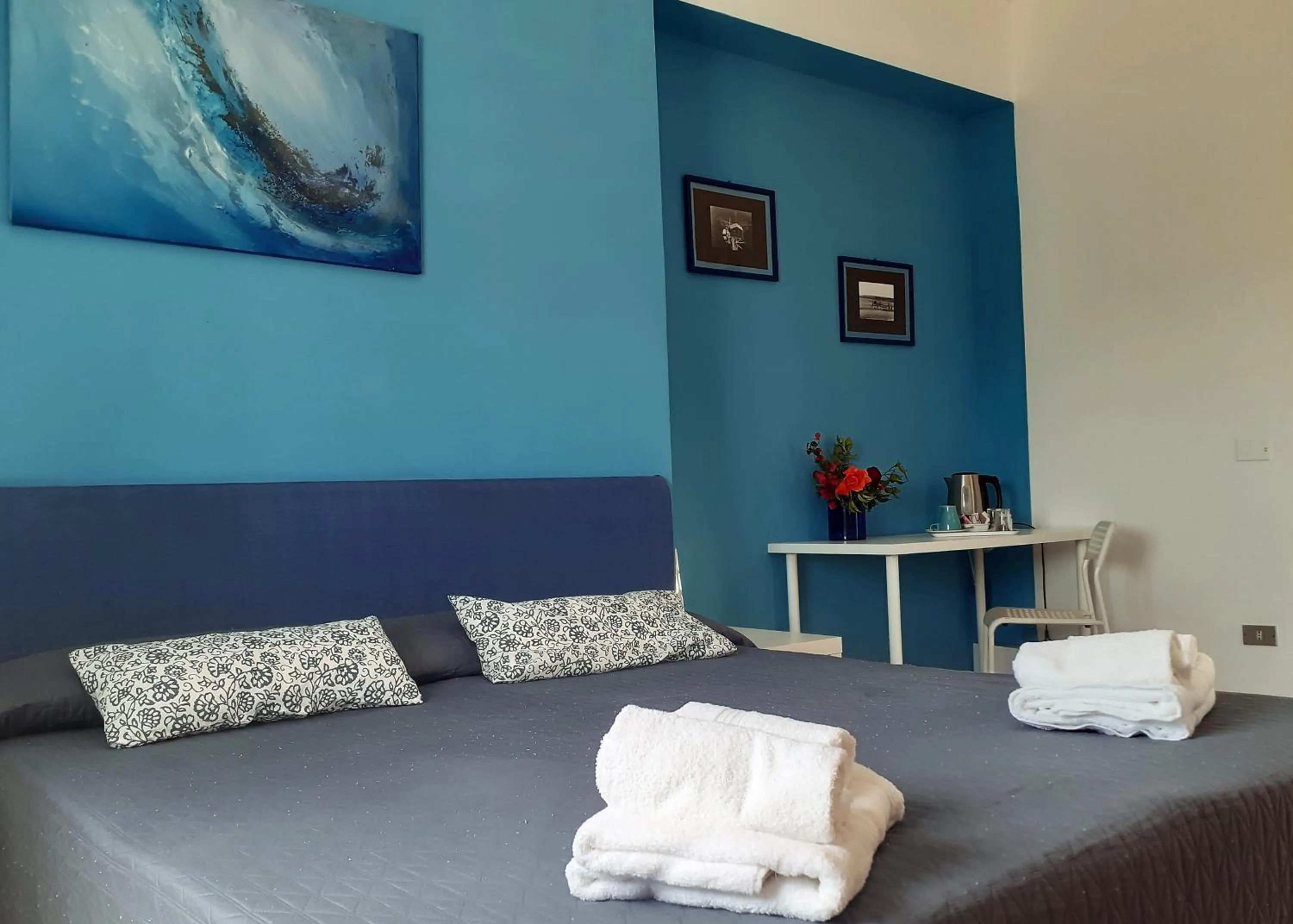 Photo of the whole room in Residence Le 4 Stagioni