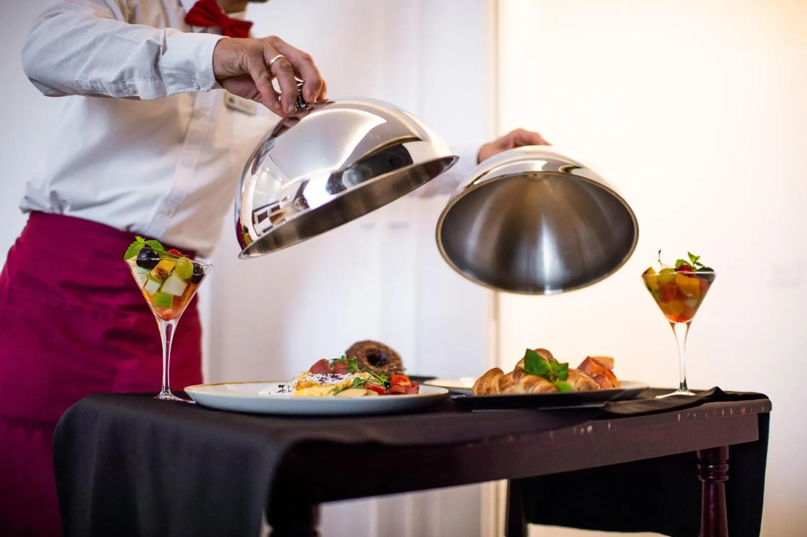 Restaurant/places to eat in Amsterdam Hotel