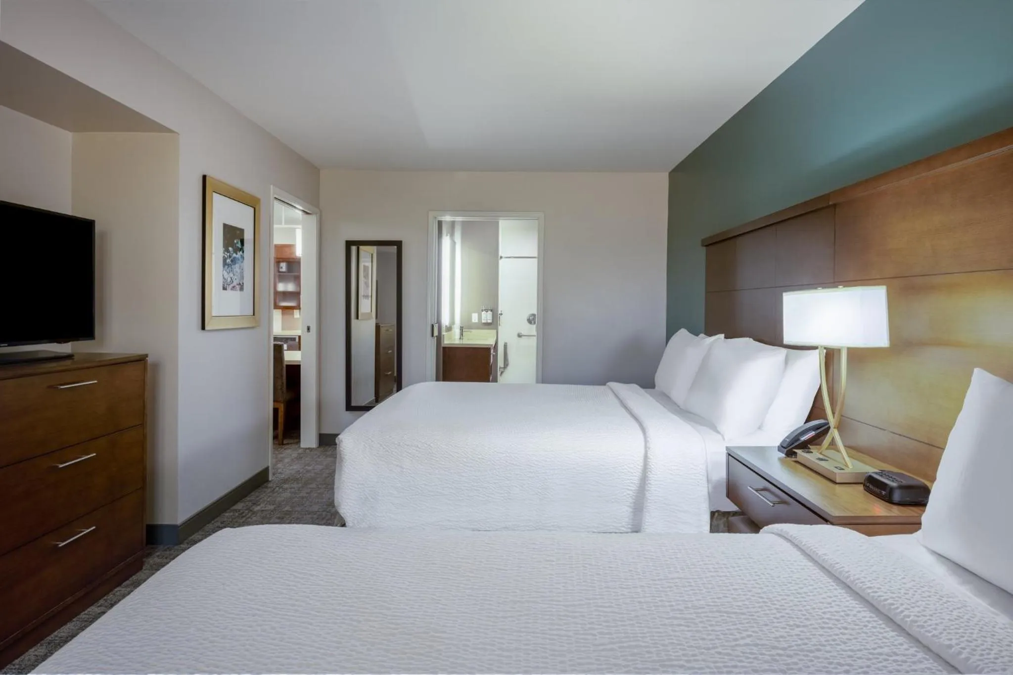 Photo of the whole room, Bed in Staybridge Suites - Gilbert - East Mesa by IHG