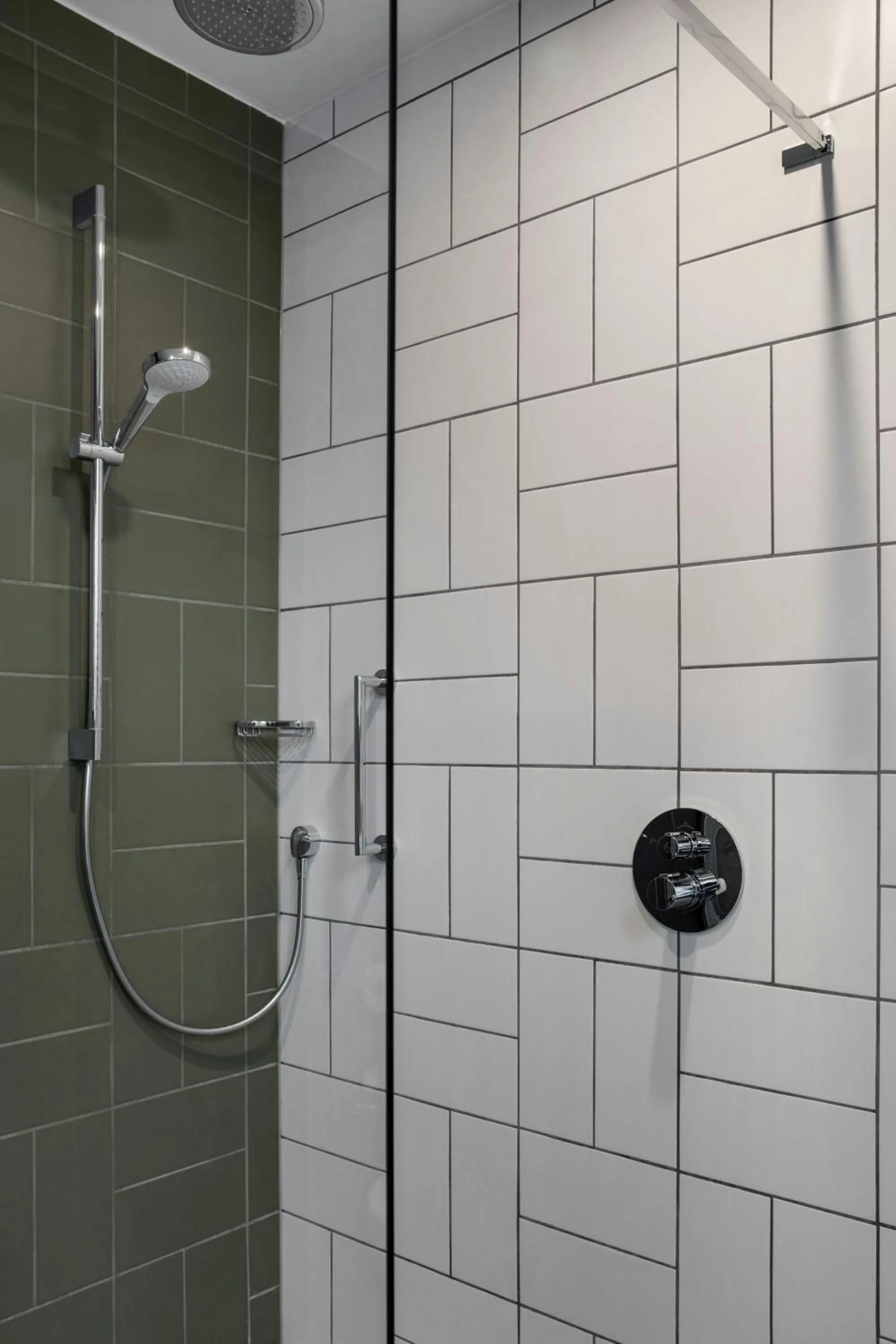 Bathroom in Renaissance Amsterdam Schiphol Airport Hotel