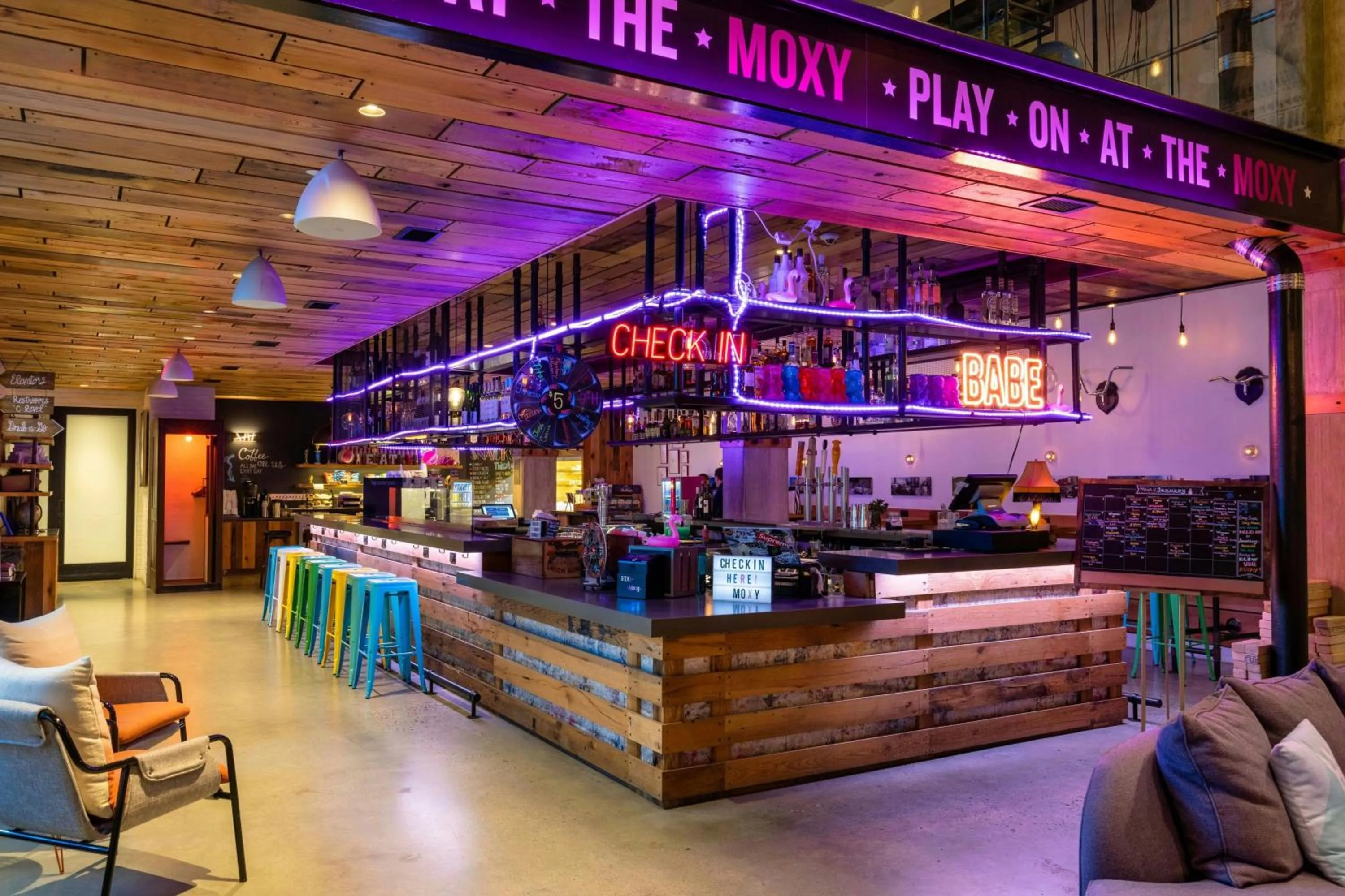 Lounge or bar in Moxy Washington, DC Downtown
