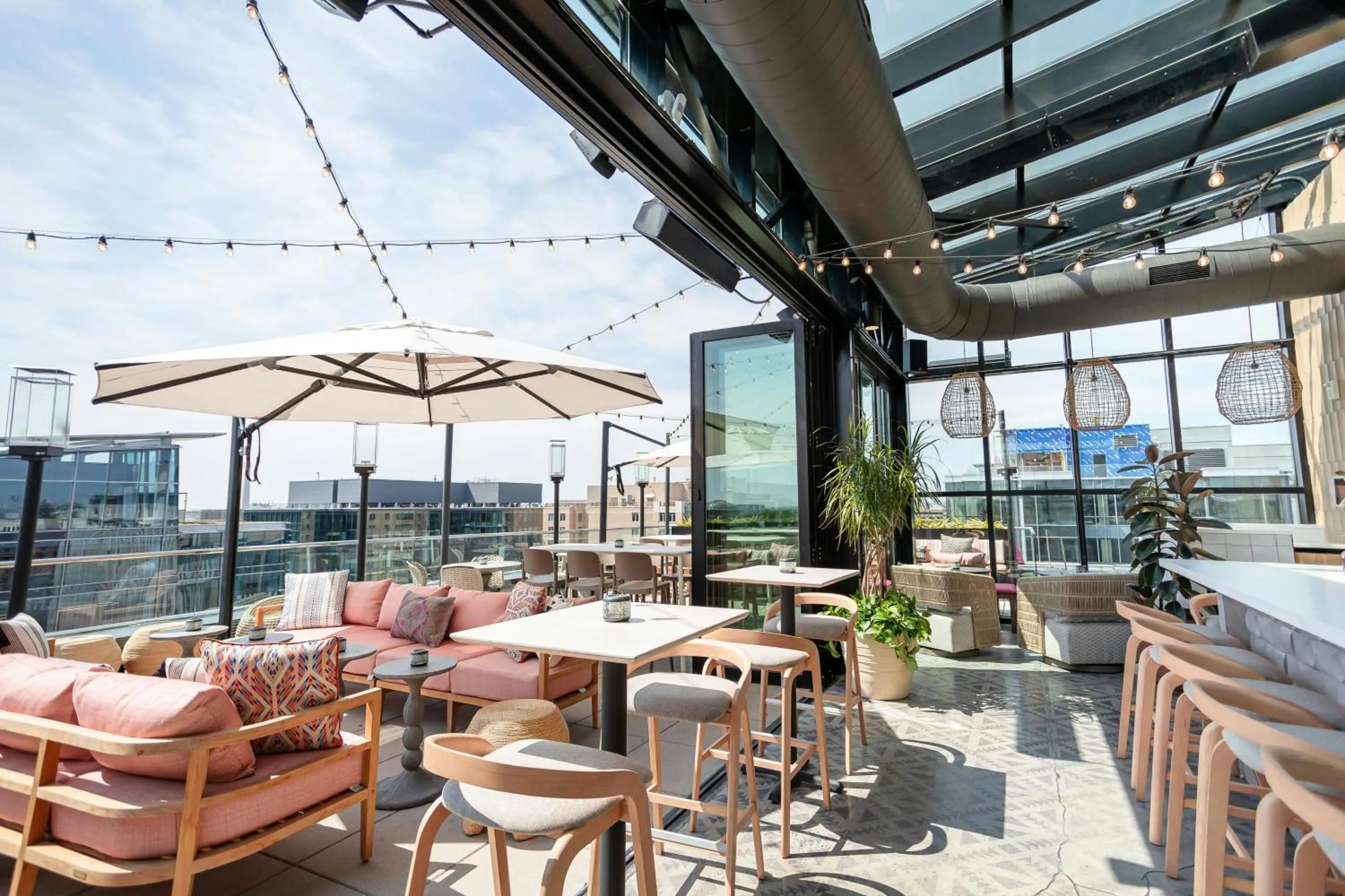 Restaurant/places to eat in Moxy Washington, DC Downtown