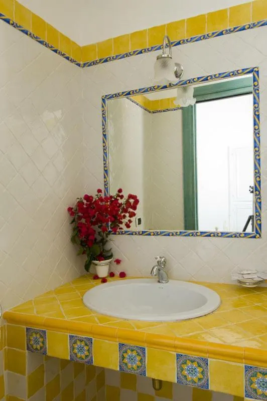 Bathroom in Hotel Girasole