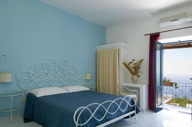 Photo of the whole room in Hotel Girasole