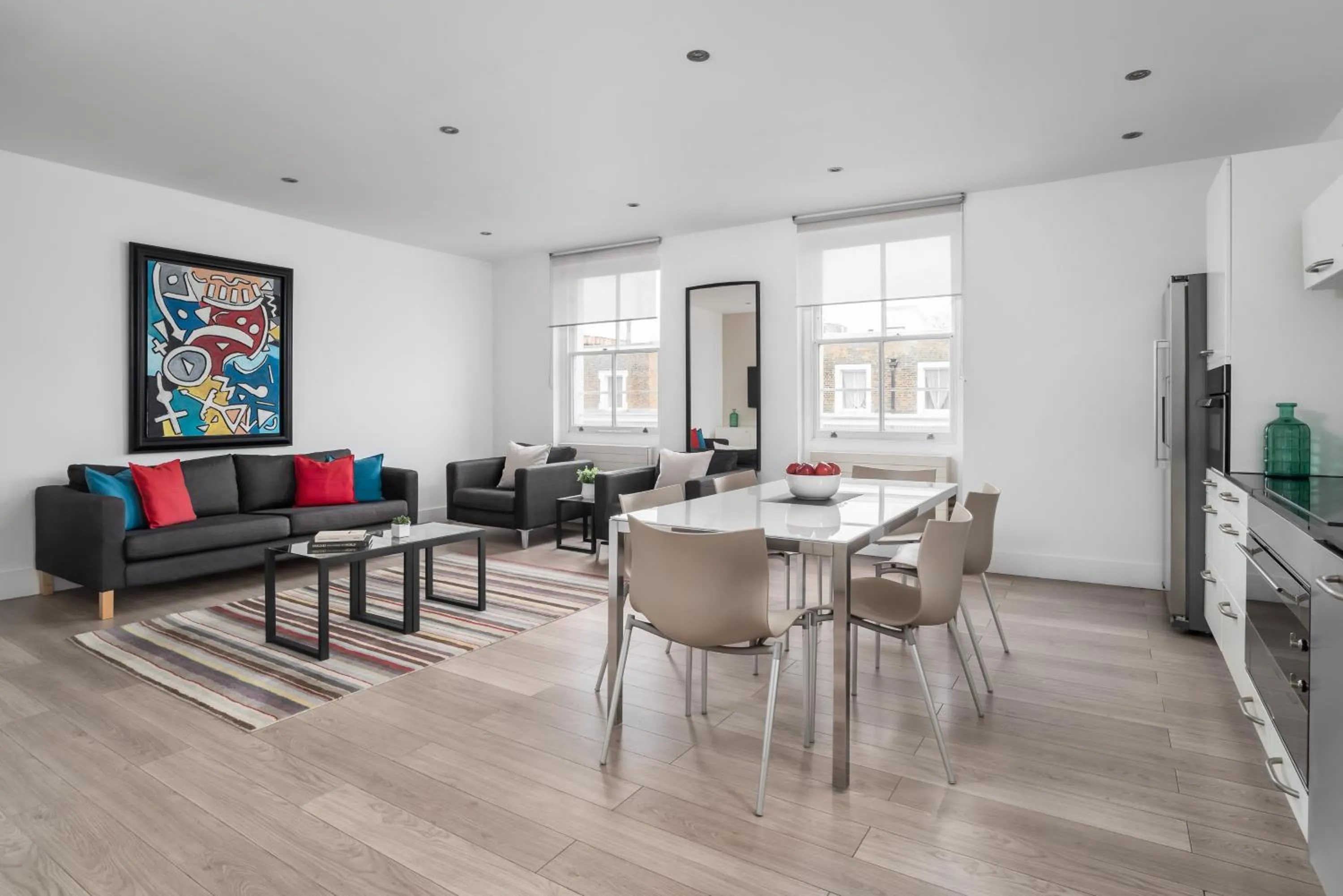 Dining area in Nevern Place by Supercity Aparthotels