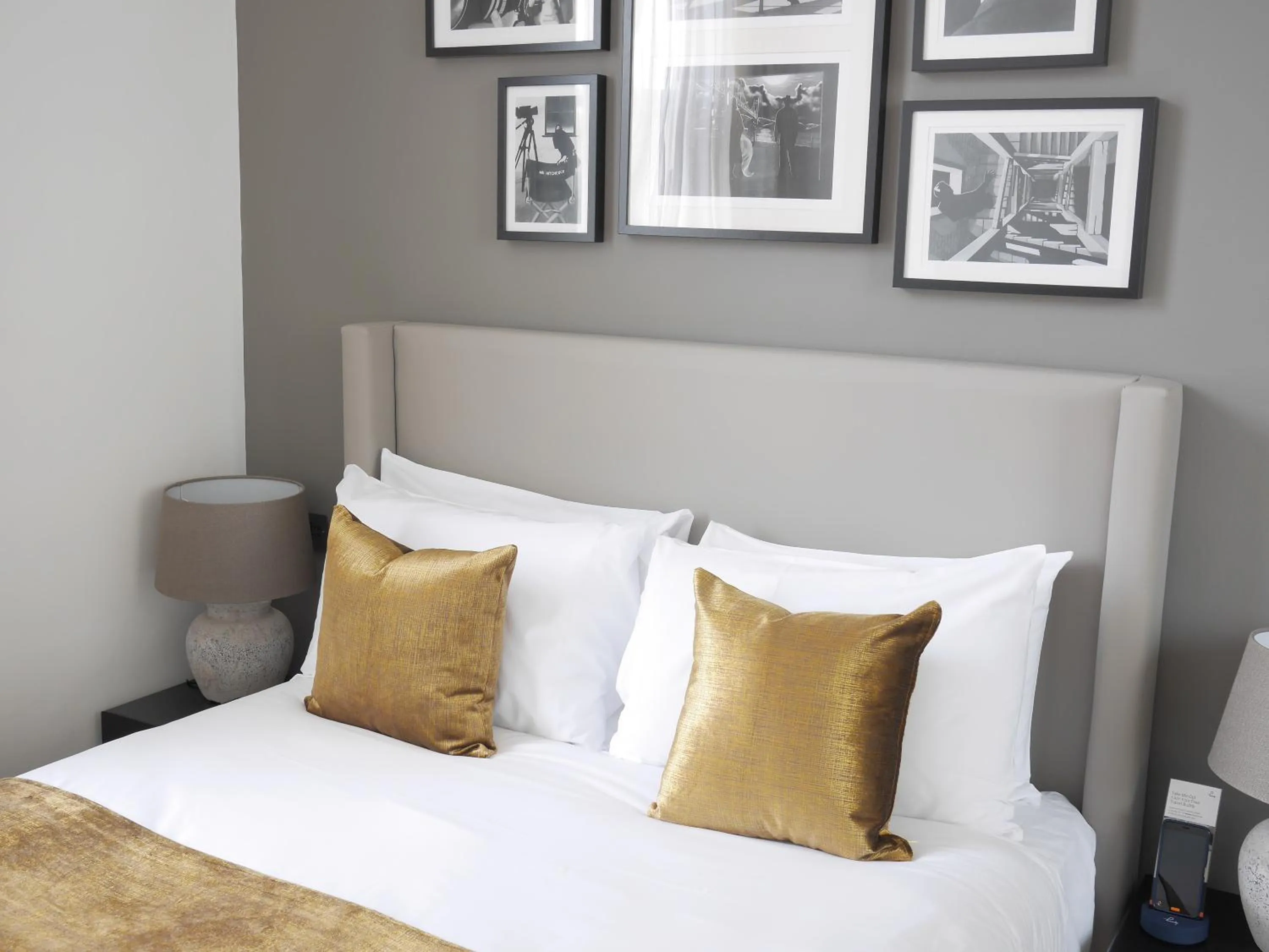 Bed in Nevern Place by Supercity Aparthotels